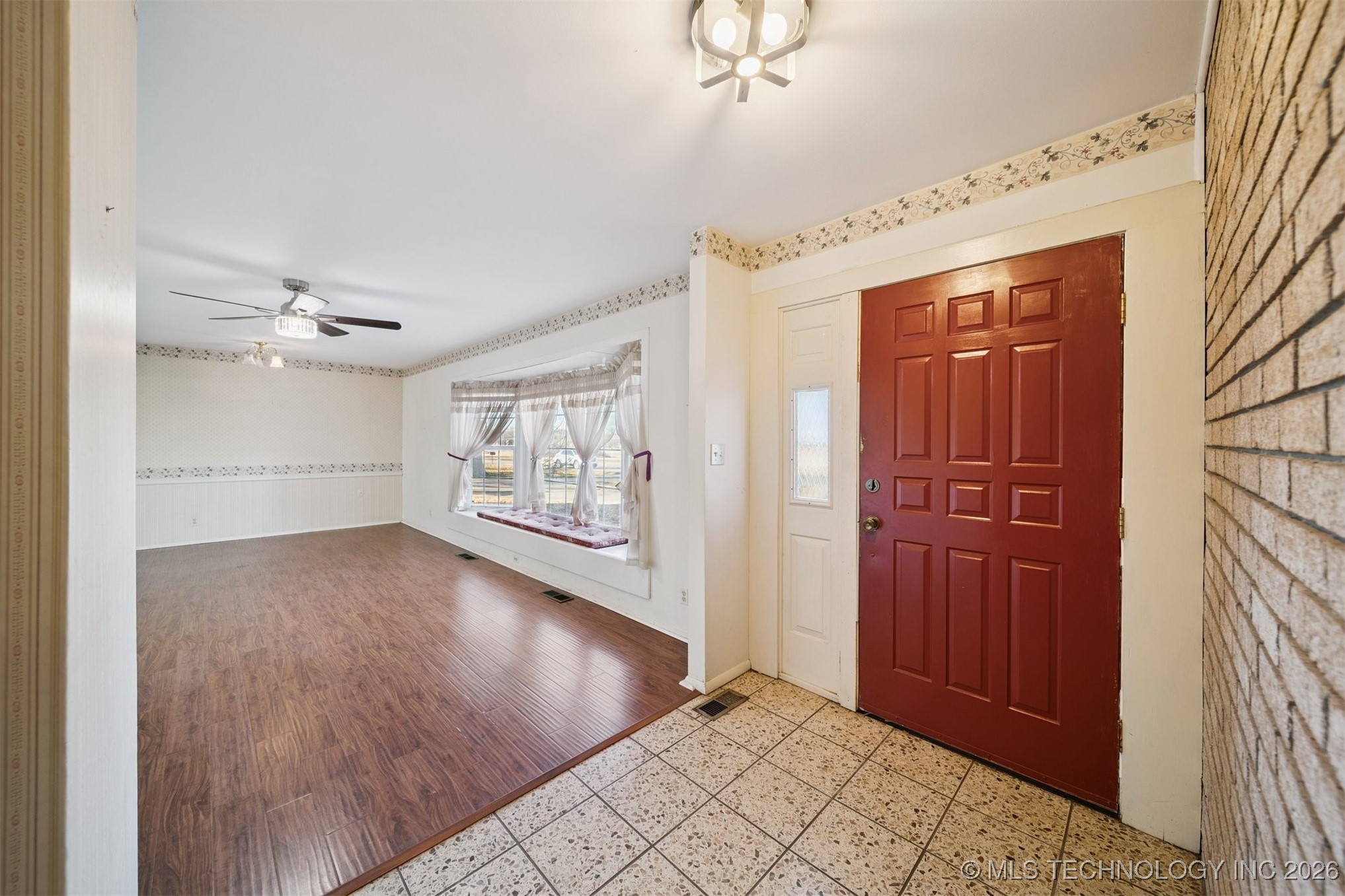 14650 E 11th Place Property Photo 4