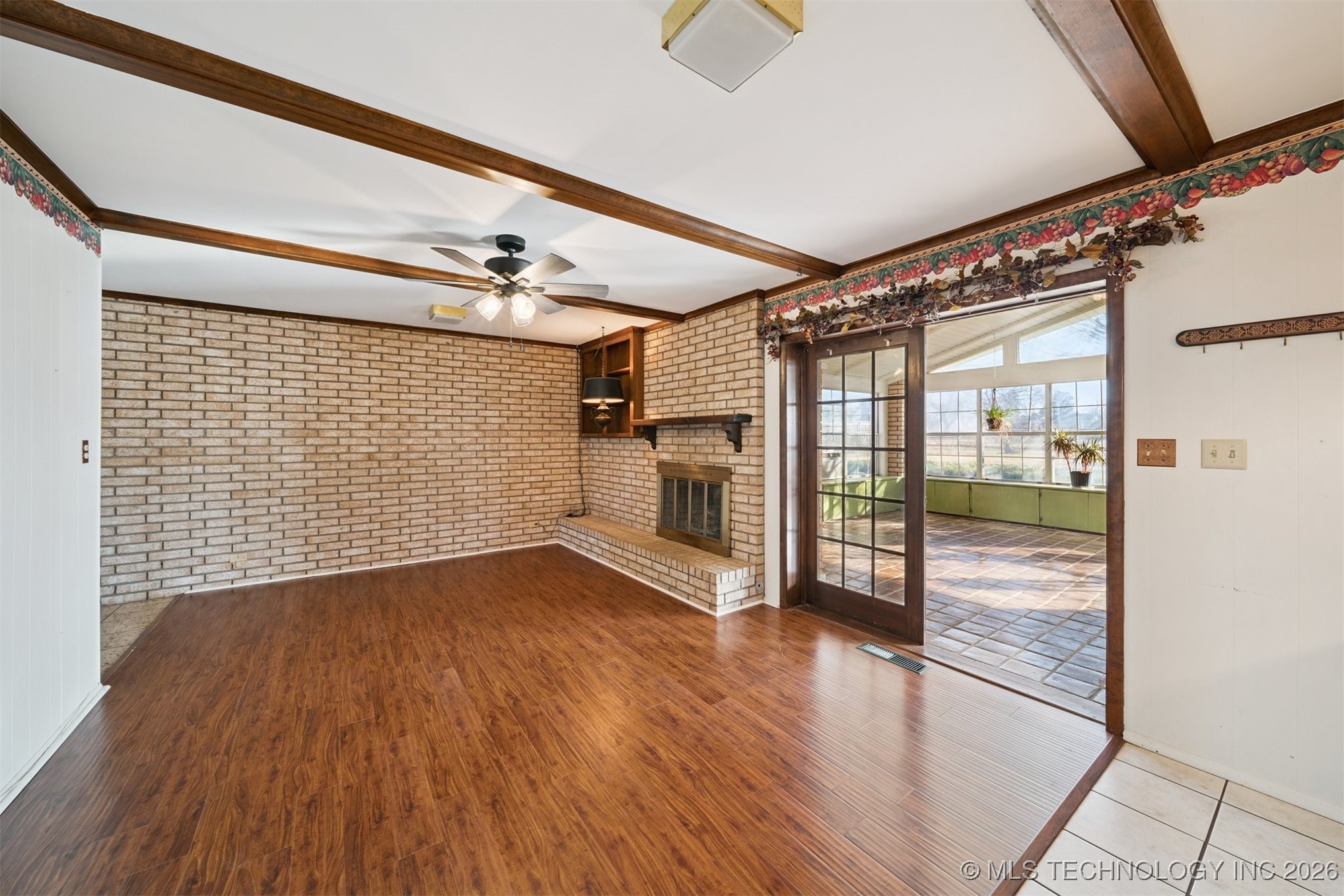 14650 E 11th Place Property Photo 8