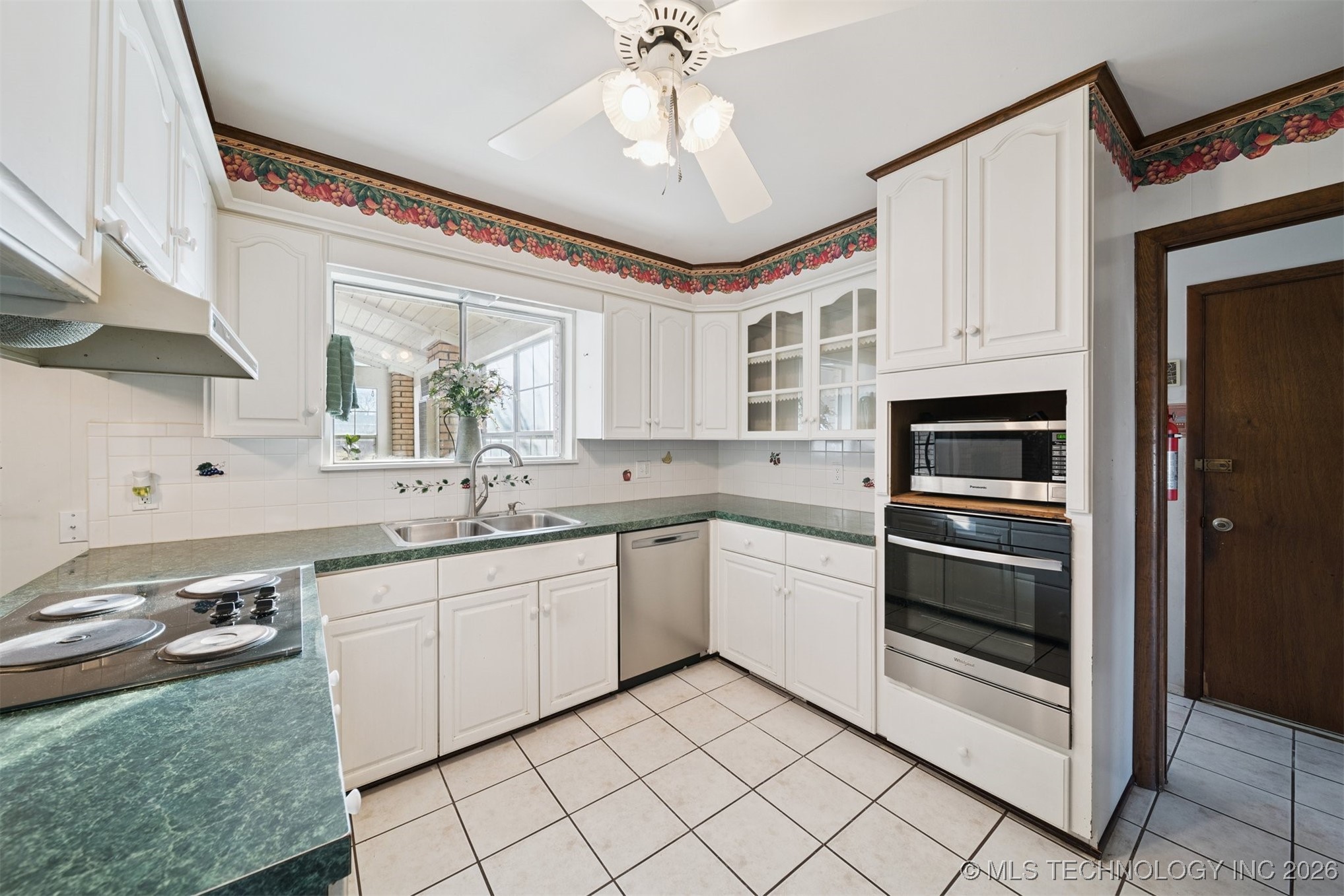 14650 E 11th Place Property Photo 11