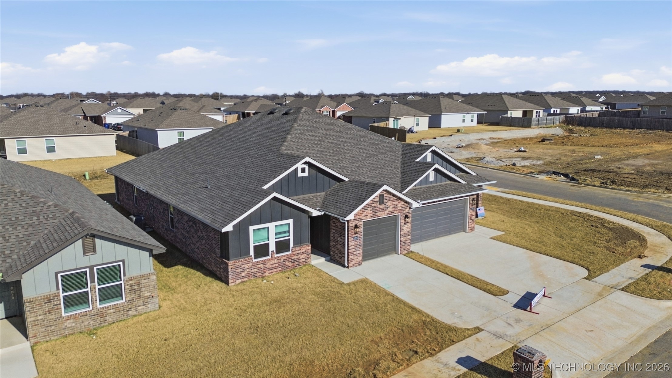 14635 E 39th Place S Property Photo 29