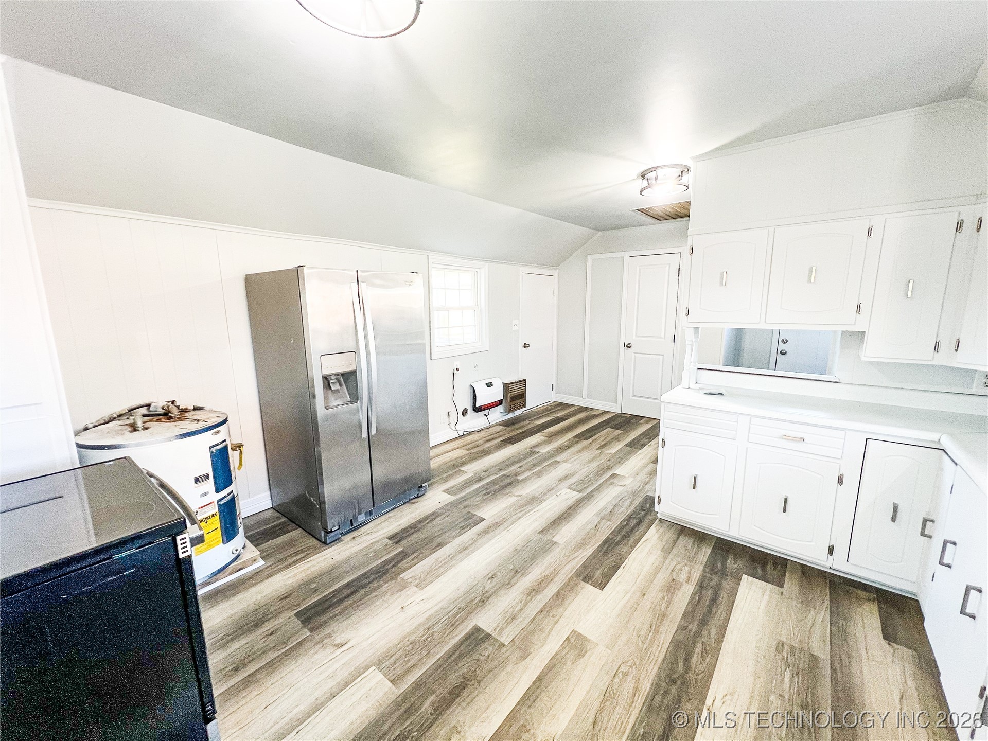 403 S Cimarron Avenue Property Photo 7