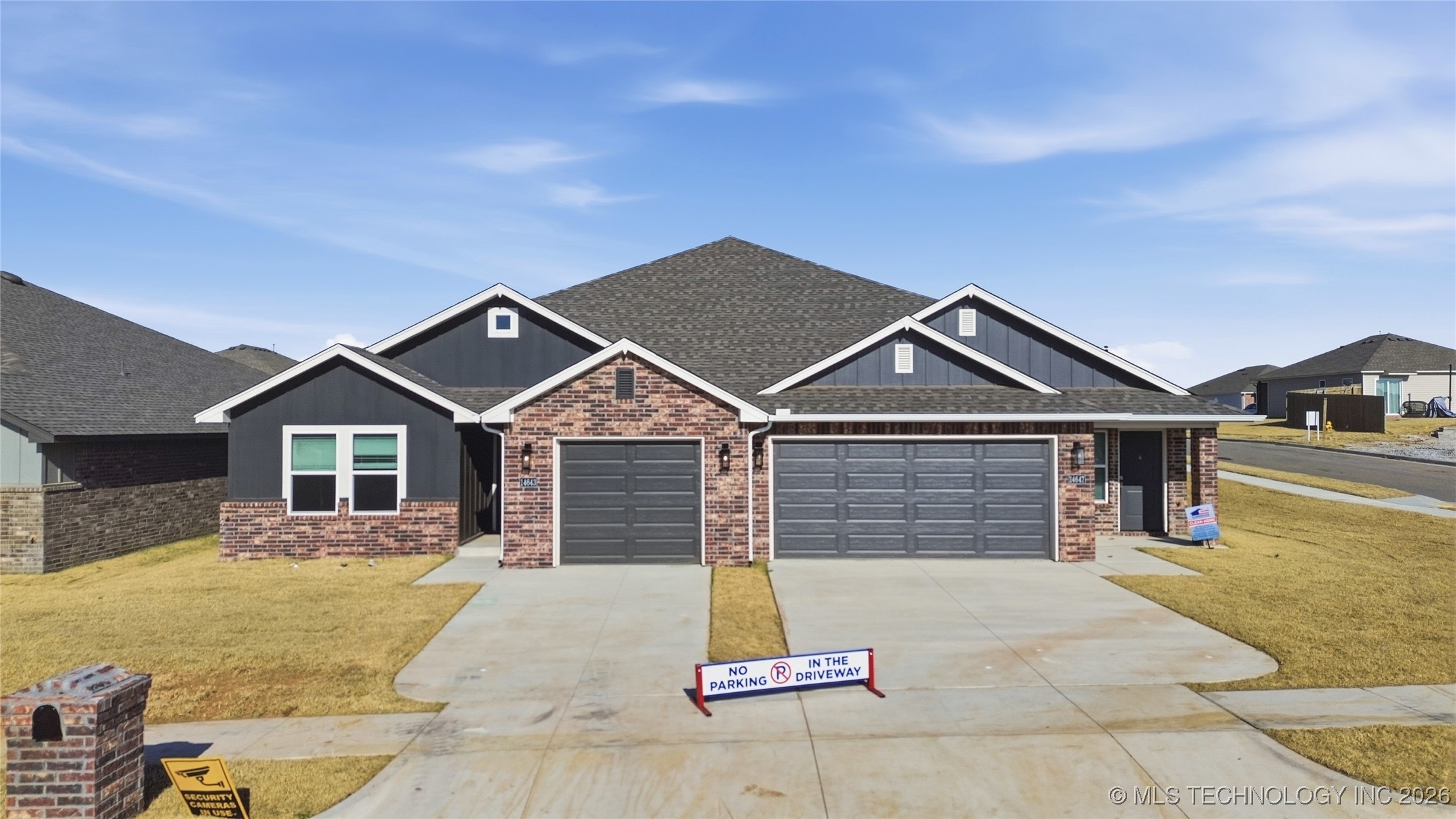 14643 E 39th Place S Property Photo 1