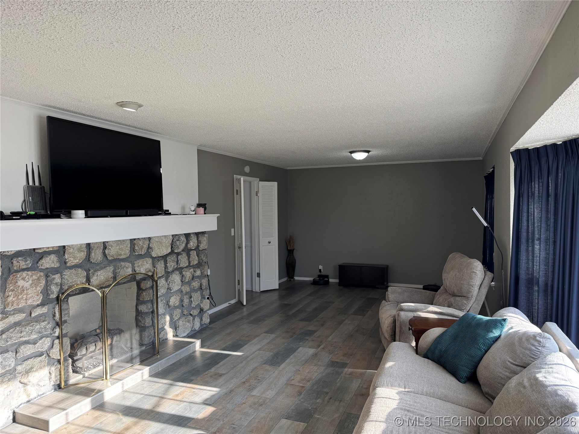 533 W Woodland Drive Property Photo 10