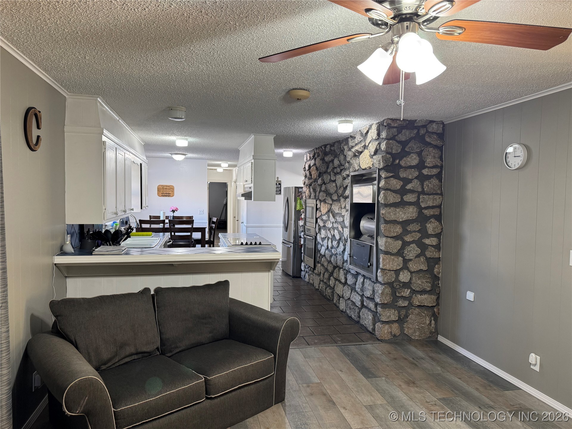 533 W Woodland Drive Property Photo 14