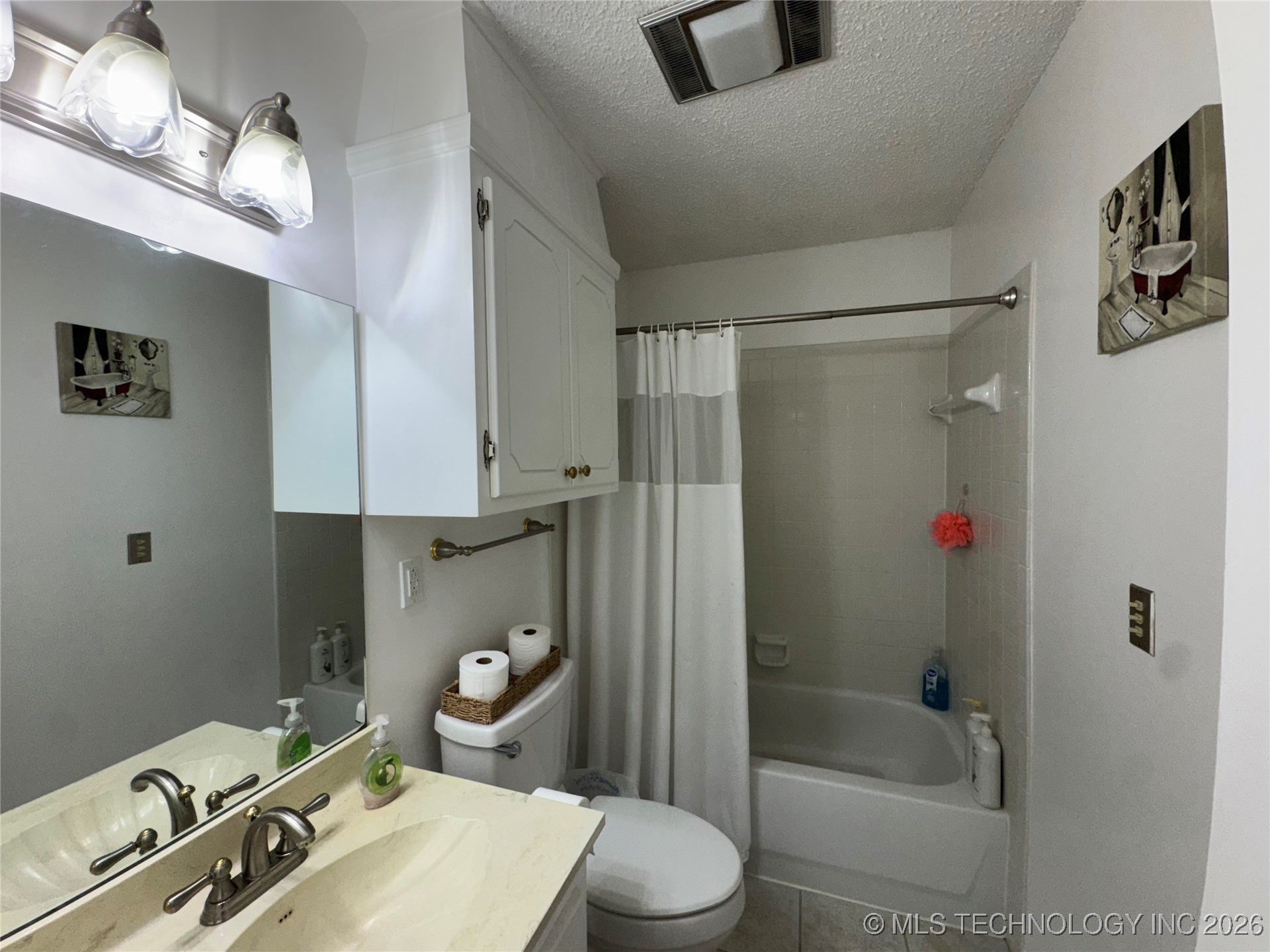 533 W Woodland Drive Property Photo 24