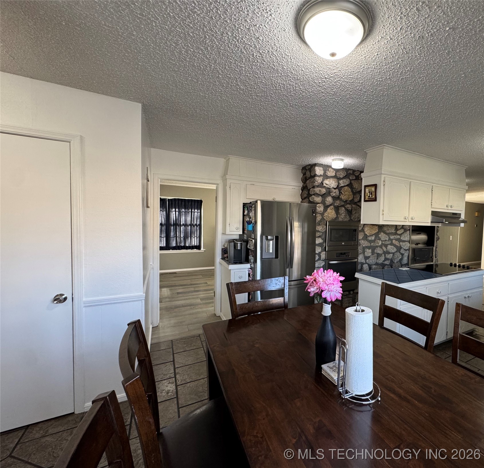 533 W Woodland Drive Property Photo 31