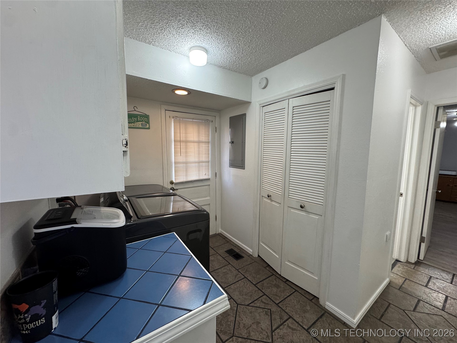 533 W Woodland Drive Property Photo 33