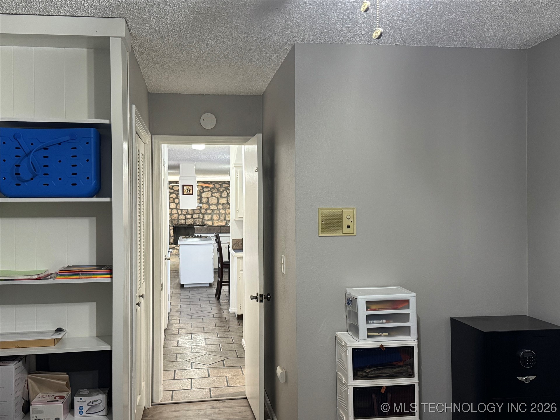 533 W Woodland Drive Property Photo 39