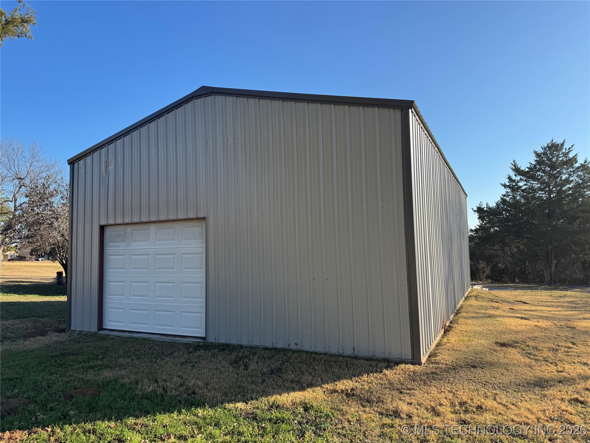 533 W Woodland Drive Property Photo 42