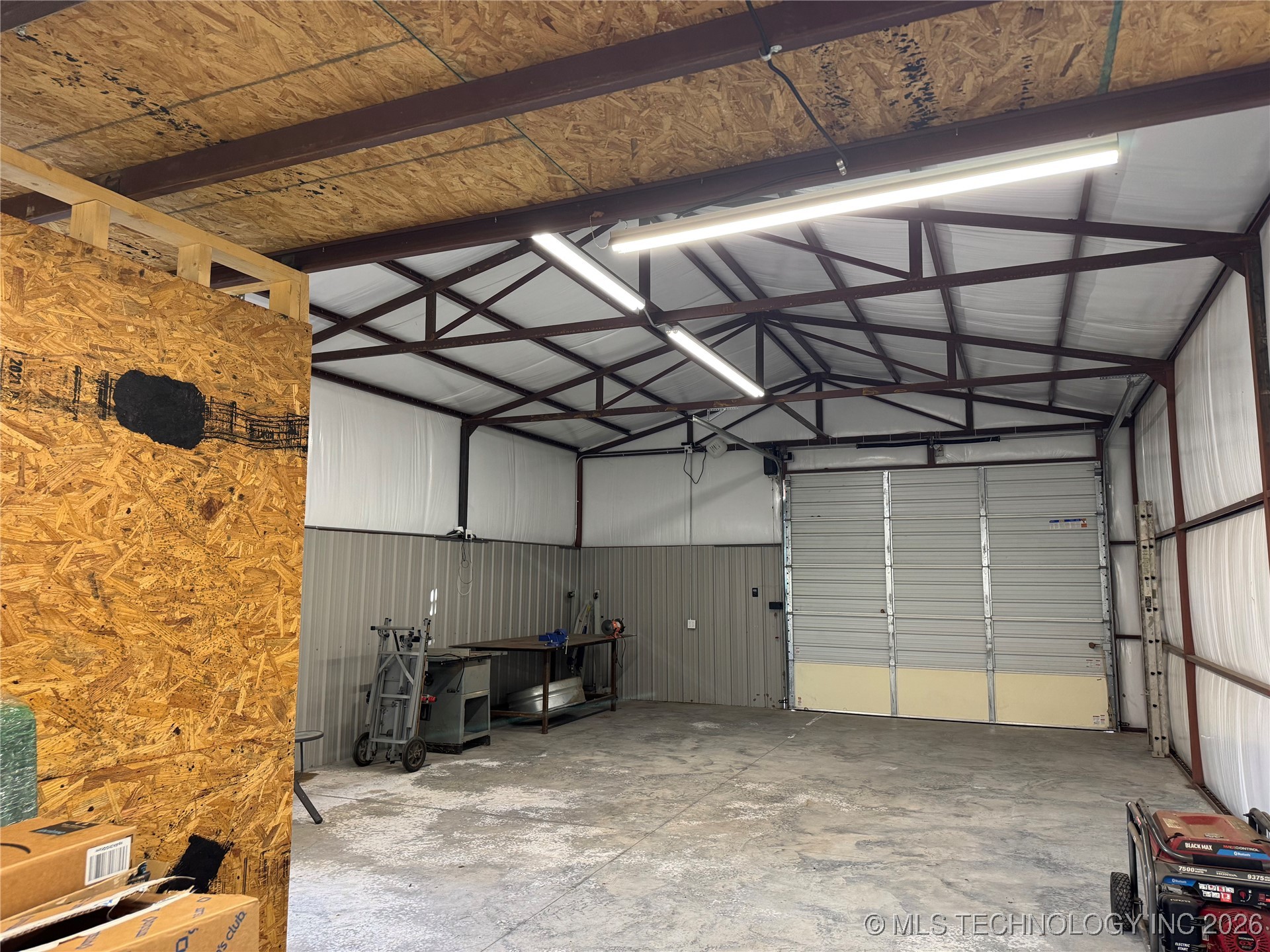 533 W Woodland Drive Property Photo 44