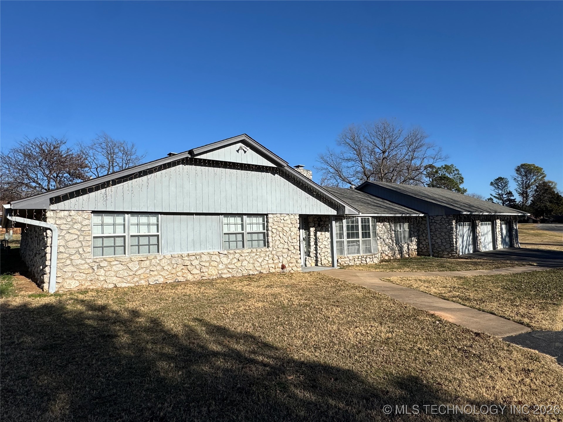 533 W Woodland Drive Property Photo 50