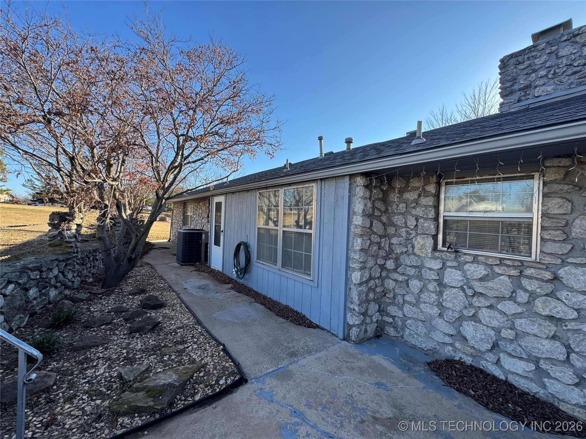 533 W Woodland Drive Property Photo 56