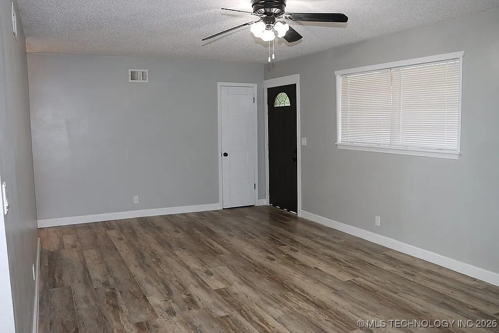 12421 E 22nd Street Property Photo 5