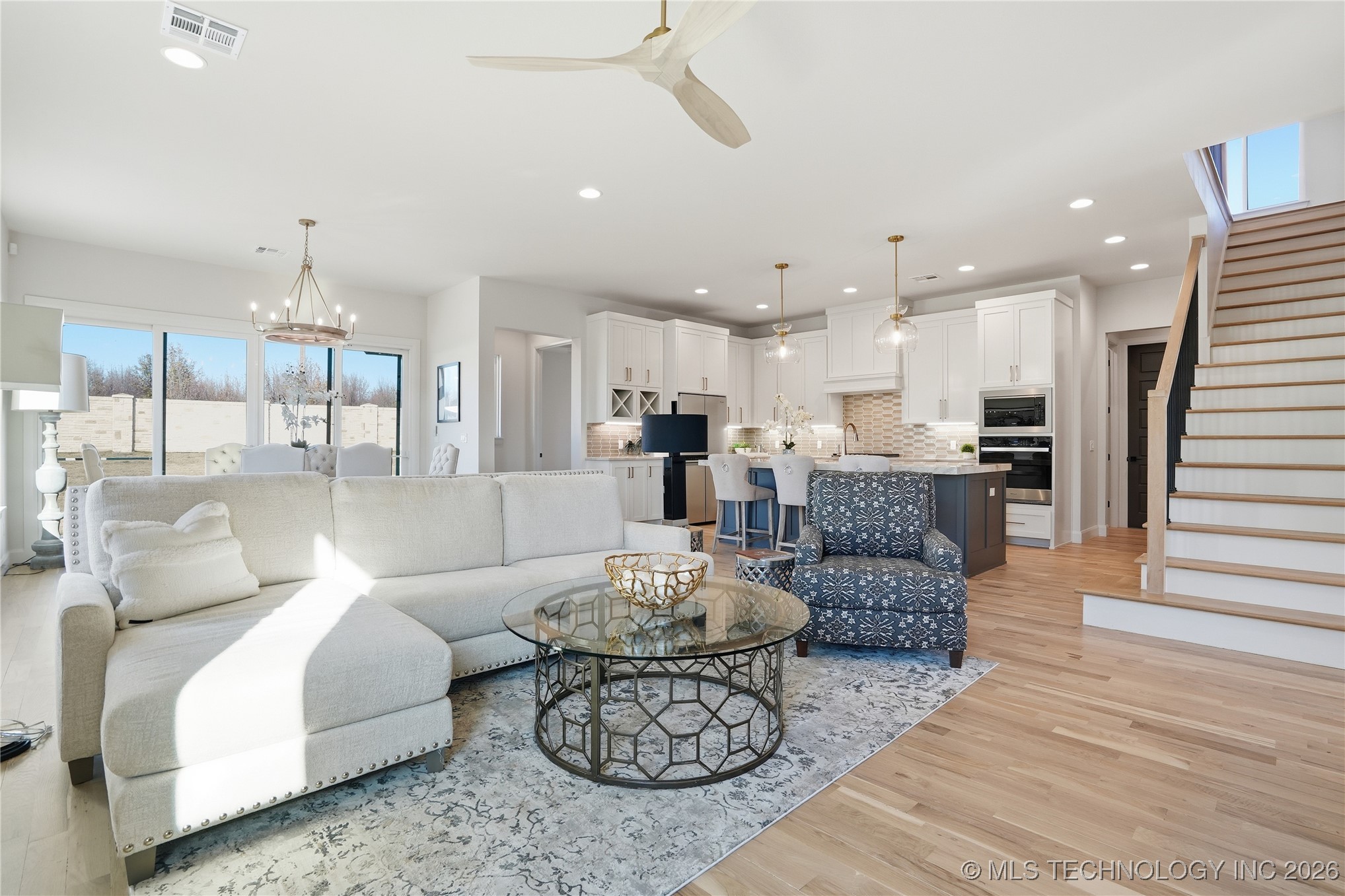 3200 W Tucson Court Property Photo 3