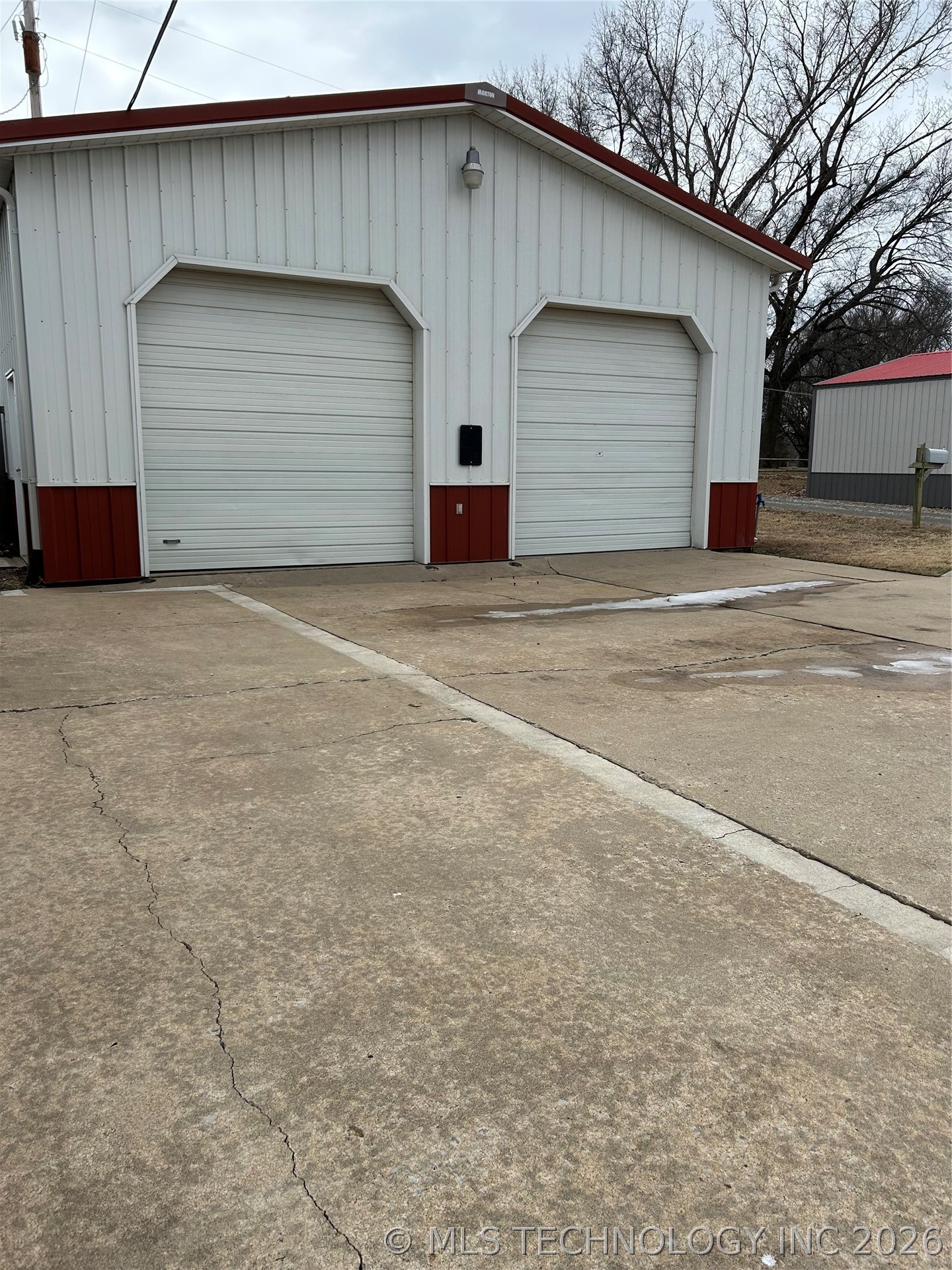 1541 W Harris Road Property Photo 6