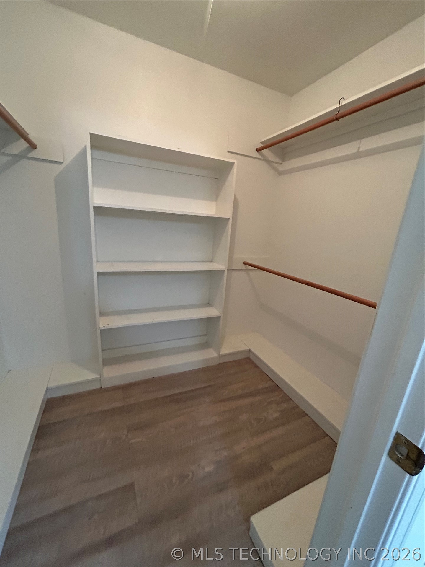 1541 W Harris Road Property Photo 12