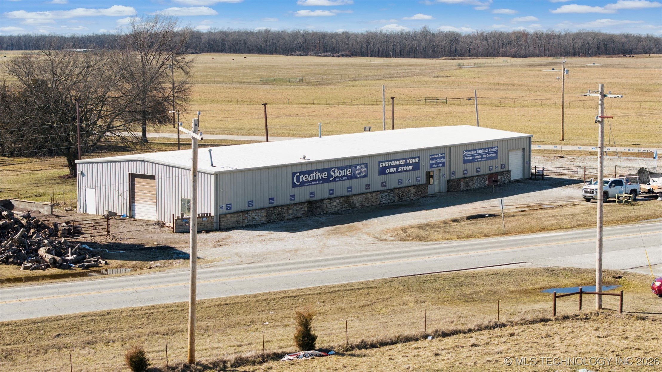 57015 E Highway 59 Property Photo 1