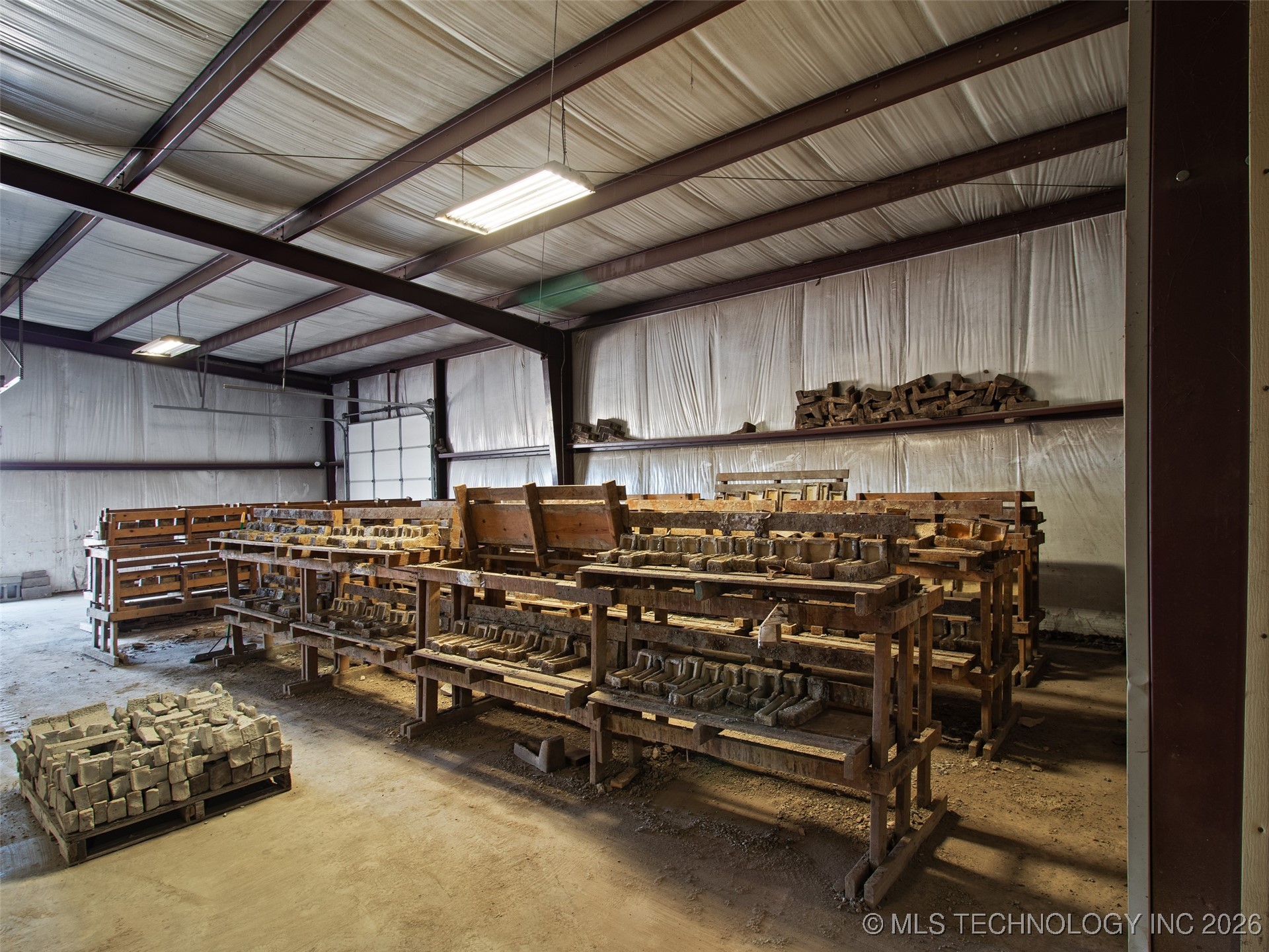 57015 E Highway 59 Property Photo 12