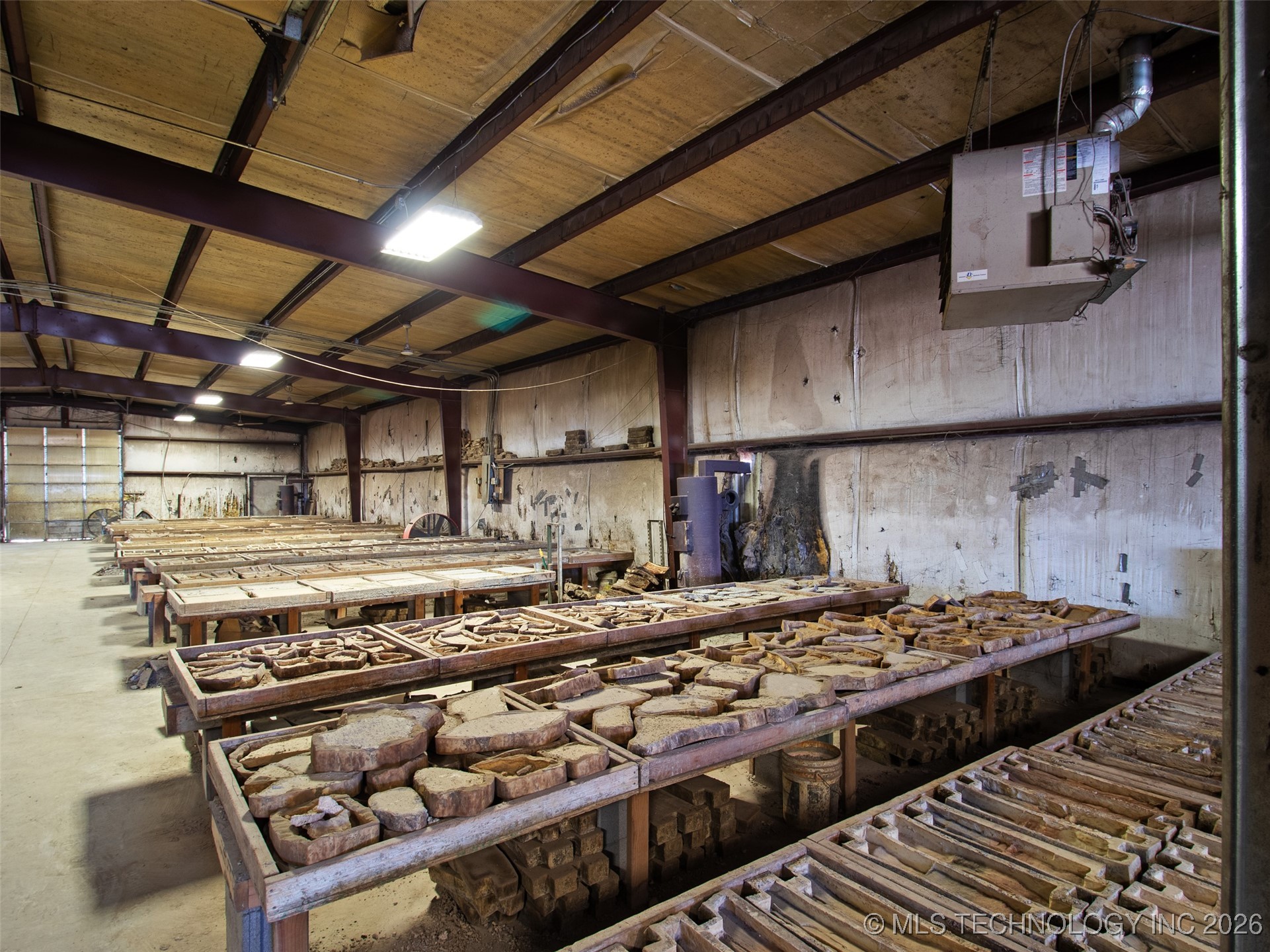 57015 E Highway 59 Property Photo 13