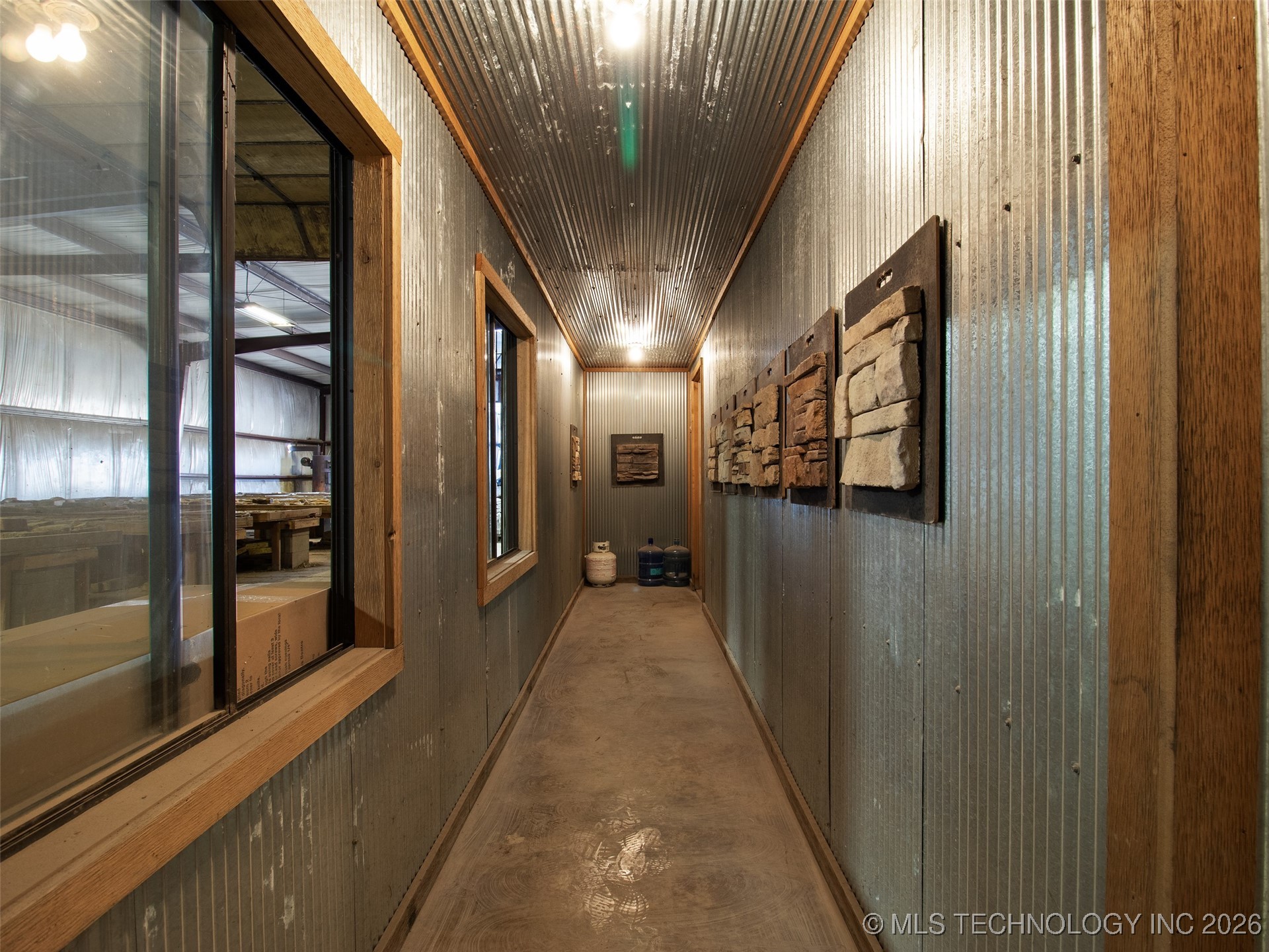 57015 E Highway 59 Property Photo 21