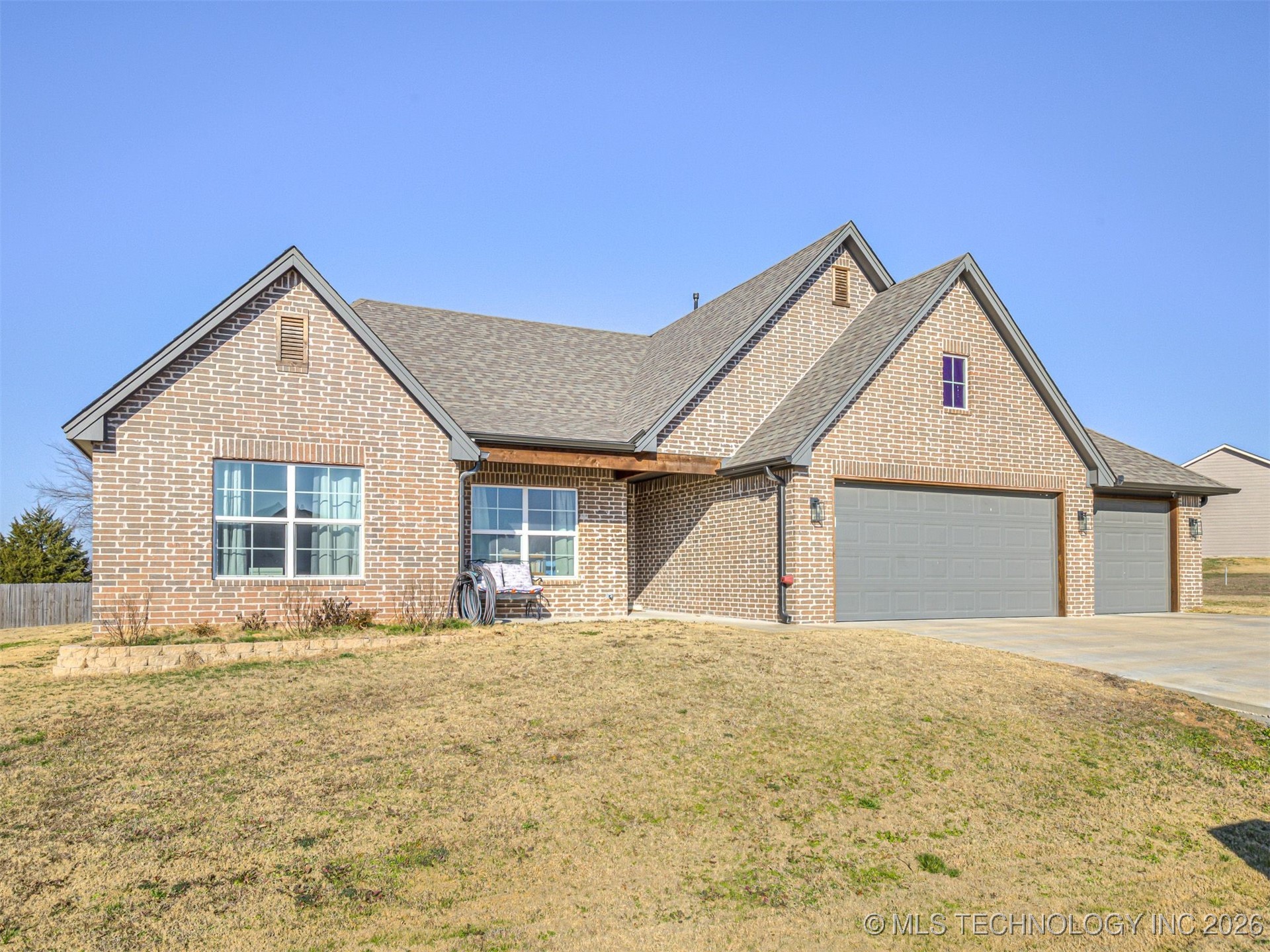 1971 E 154th Street N Property Photo 6