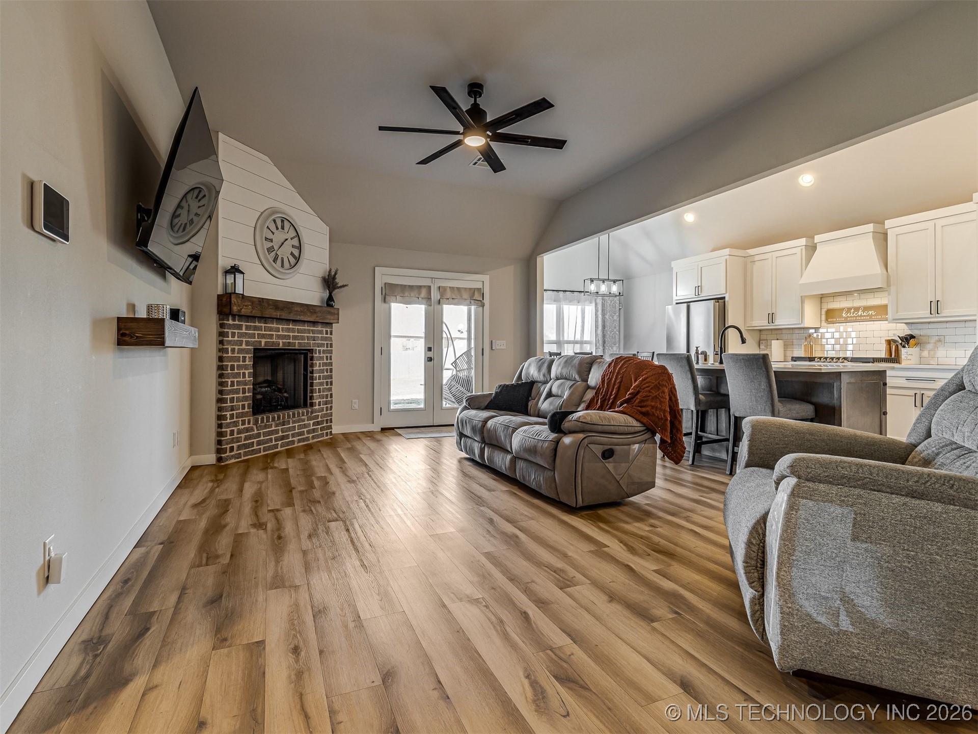 1971 E 154th Street N Property Photo 11