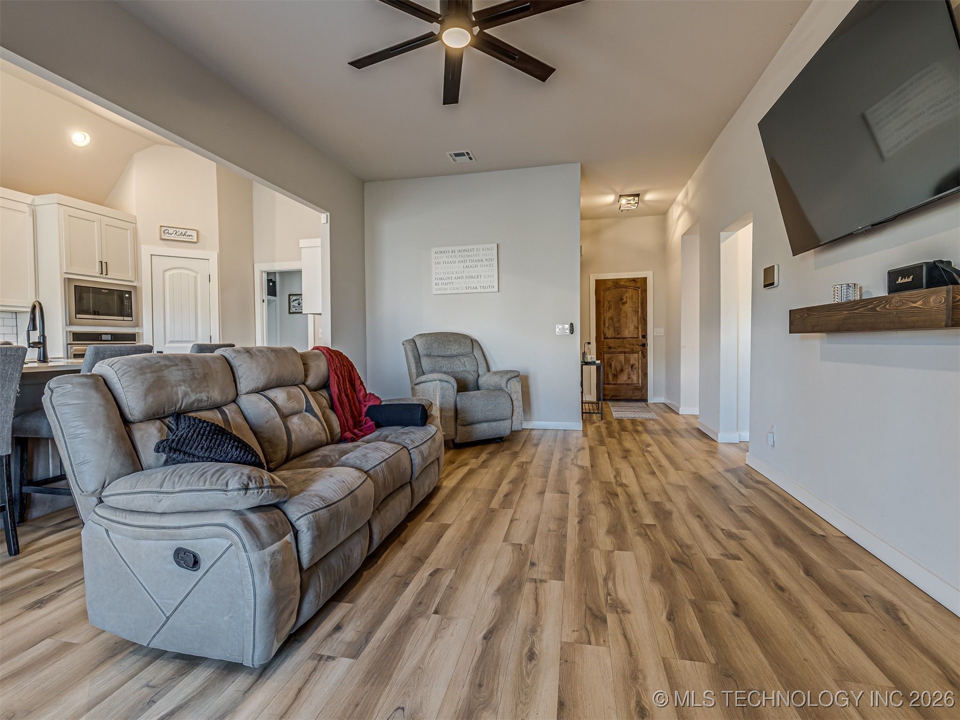 1971 E 154th Street N Property Photo 13