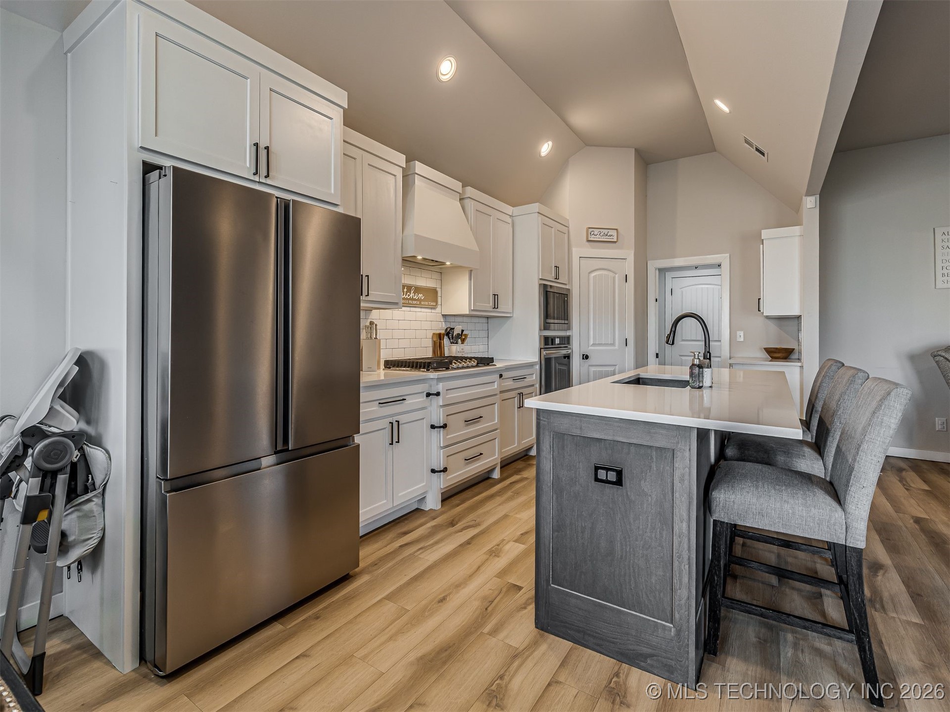 1971 E 154th Street N Property Photo 18