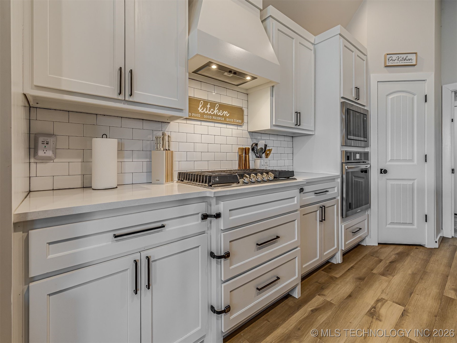 1971 E 154th Street N Property Photo 22