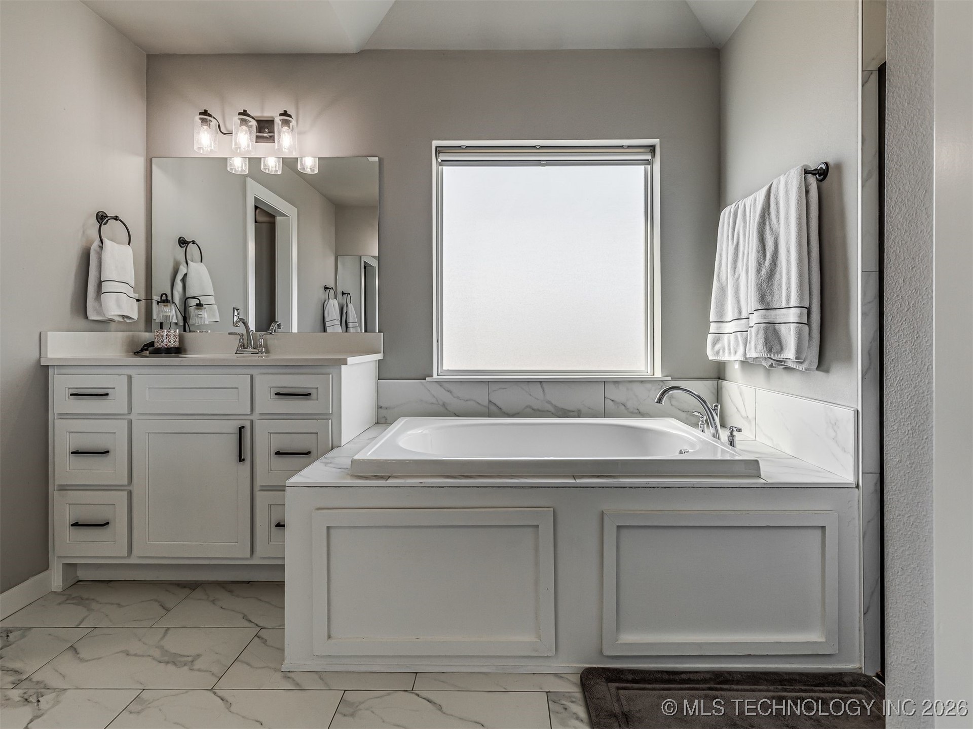 1971 E 154th Street N Property Photo 29