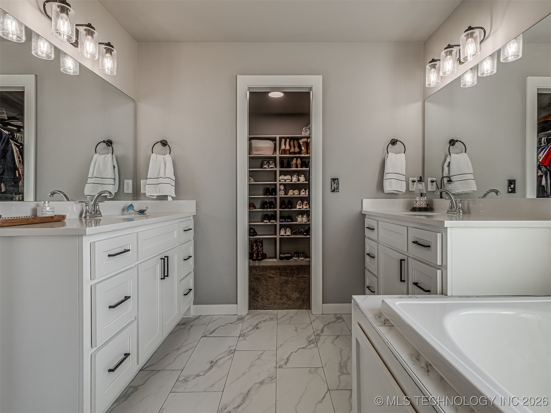 1971 E 154th Street N Property Photo 30