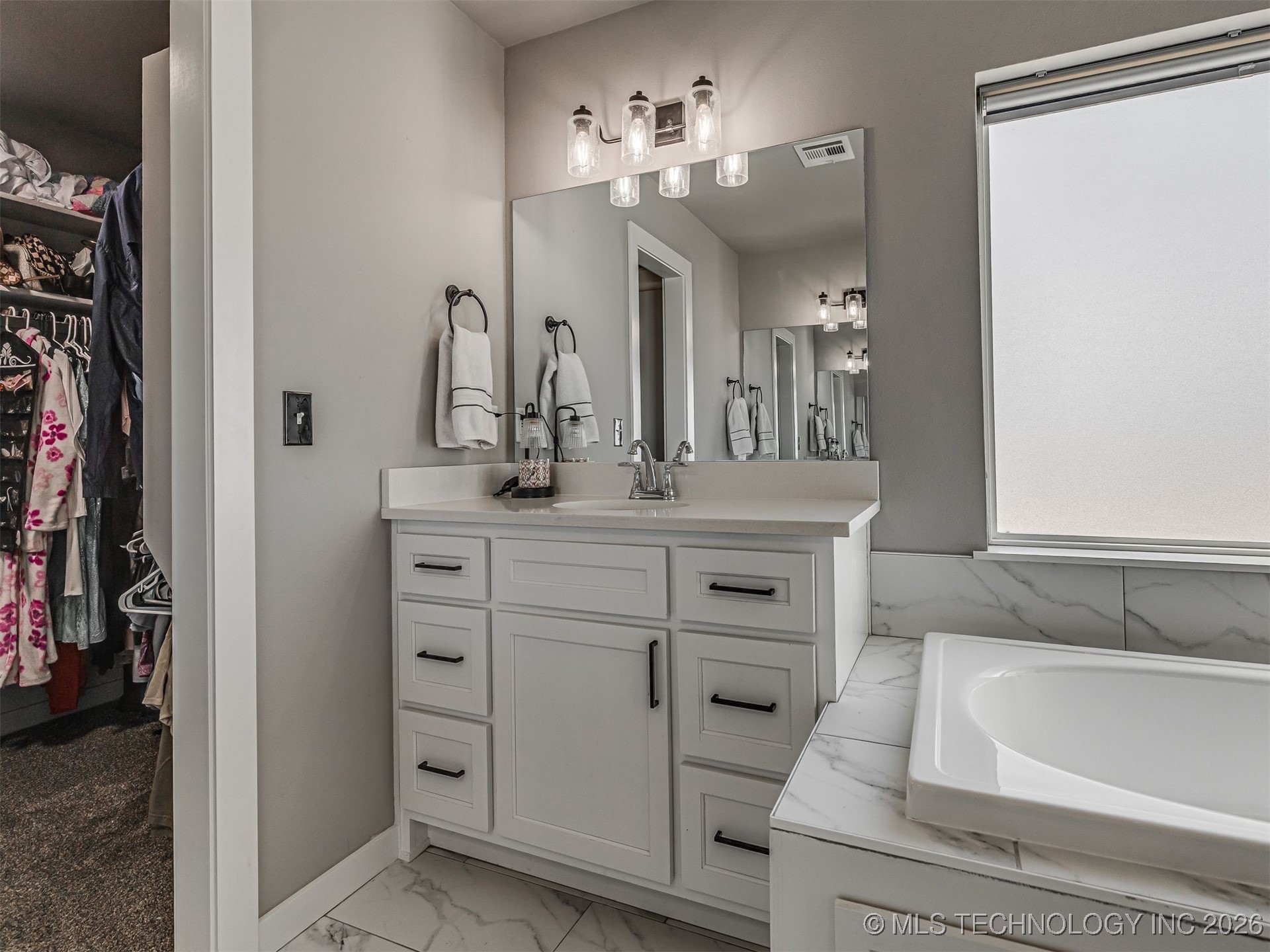 1971 E 154th Street N Property Photo 32