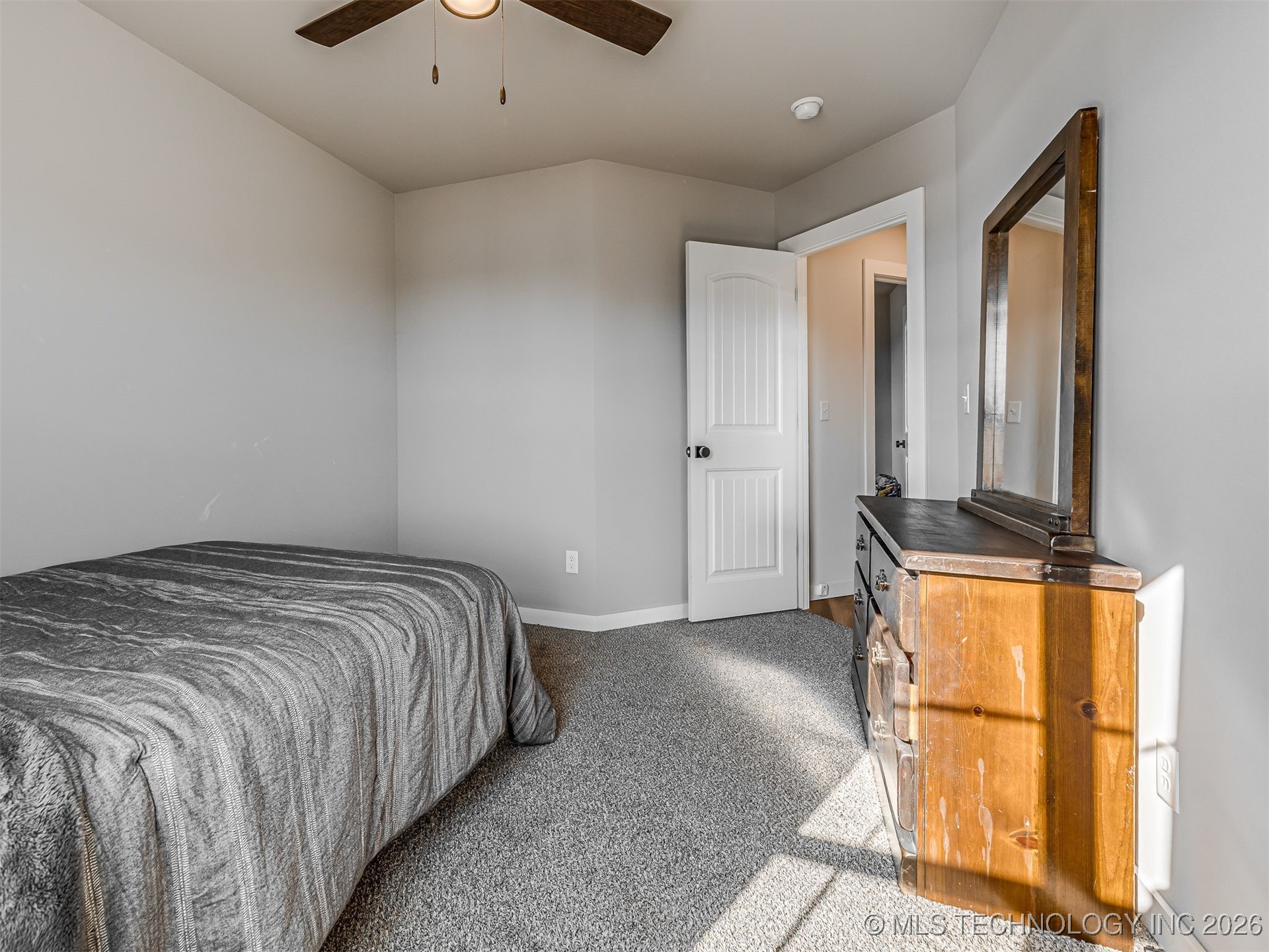 1971 E 154th Street N Property Photo 38