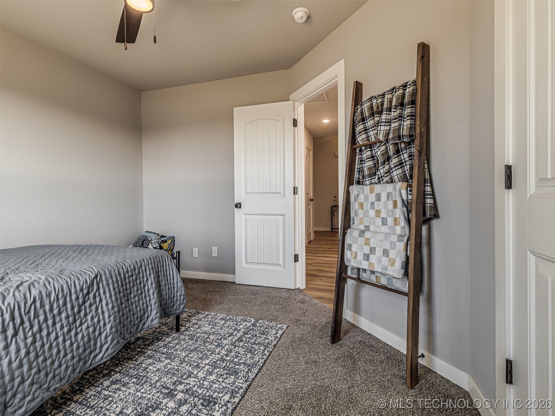 1971 E 154th Street N Property Photo 42