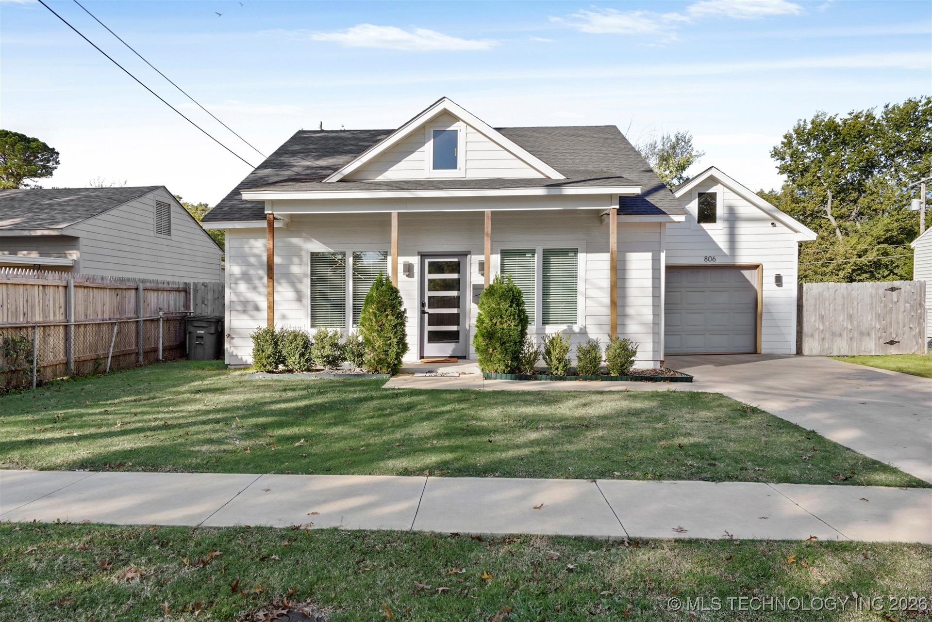 806 N 78th East Avenue Property Photo 1