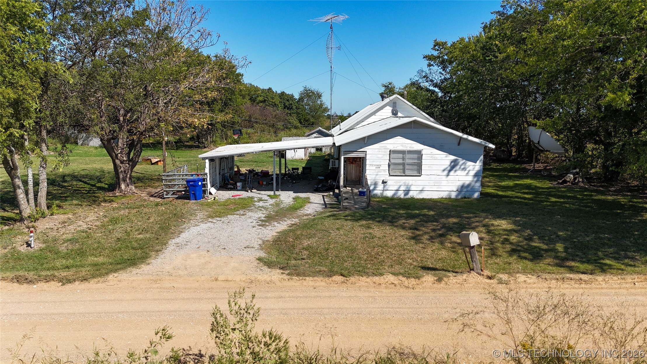1398 Sexton Property Photo 1