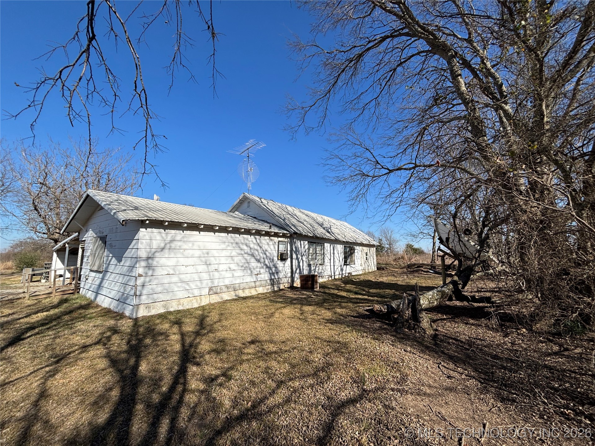 1398 Sexton Property Photo 7