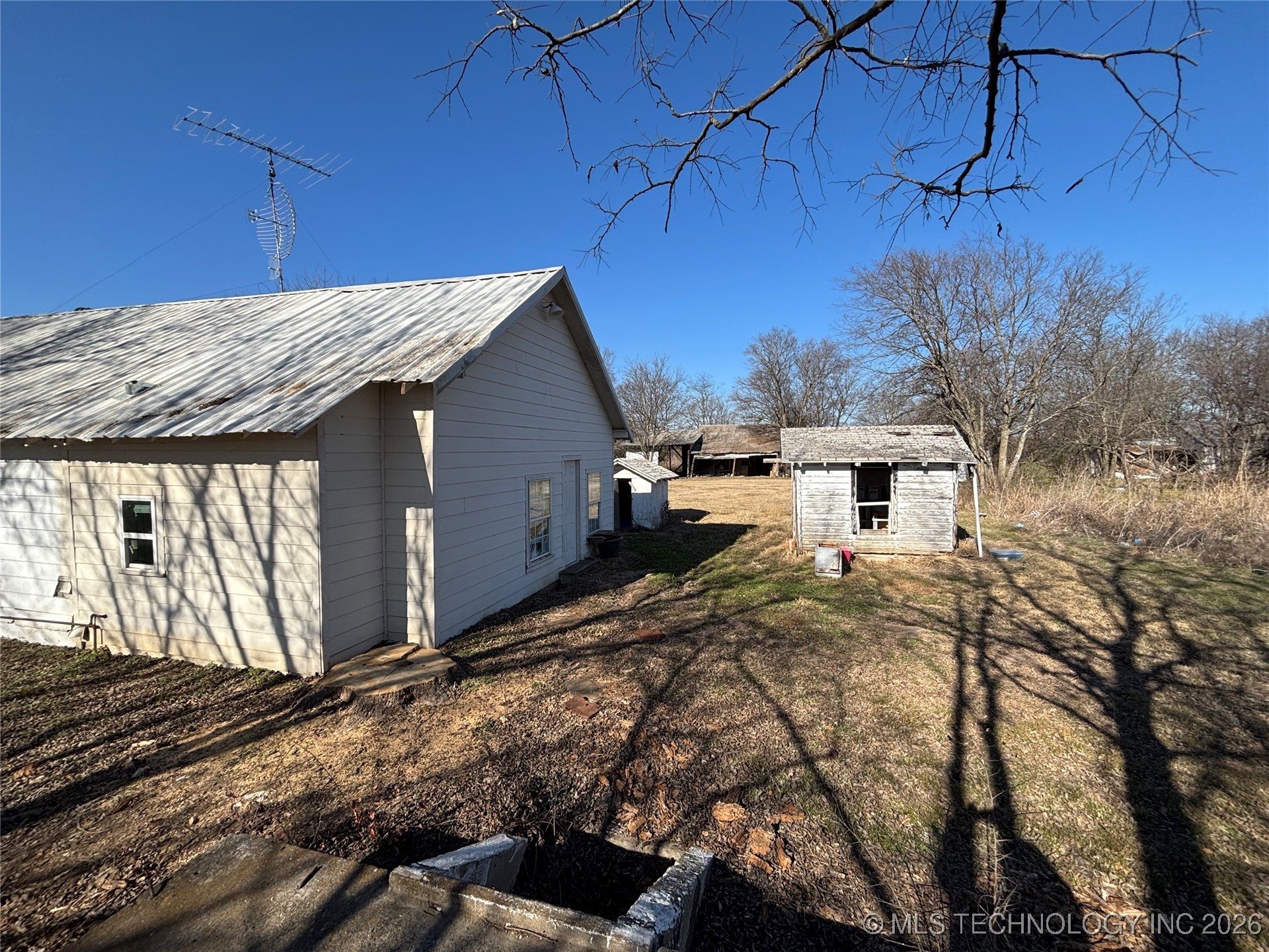 1398 Sexton Property Photo 8