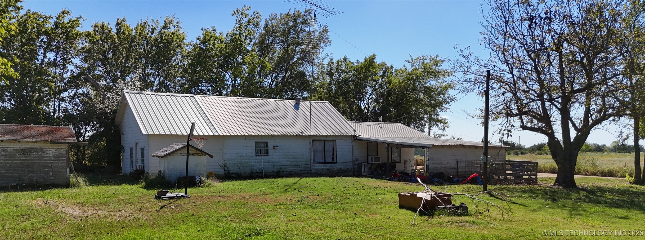 1398 Sexton Property Photo 16