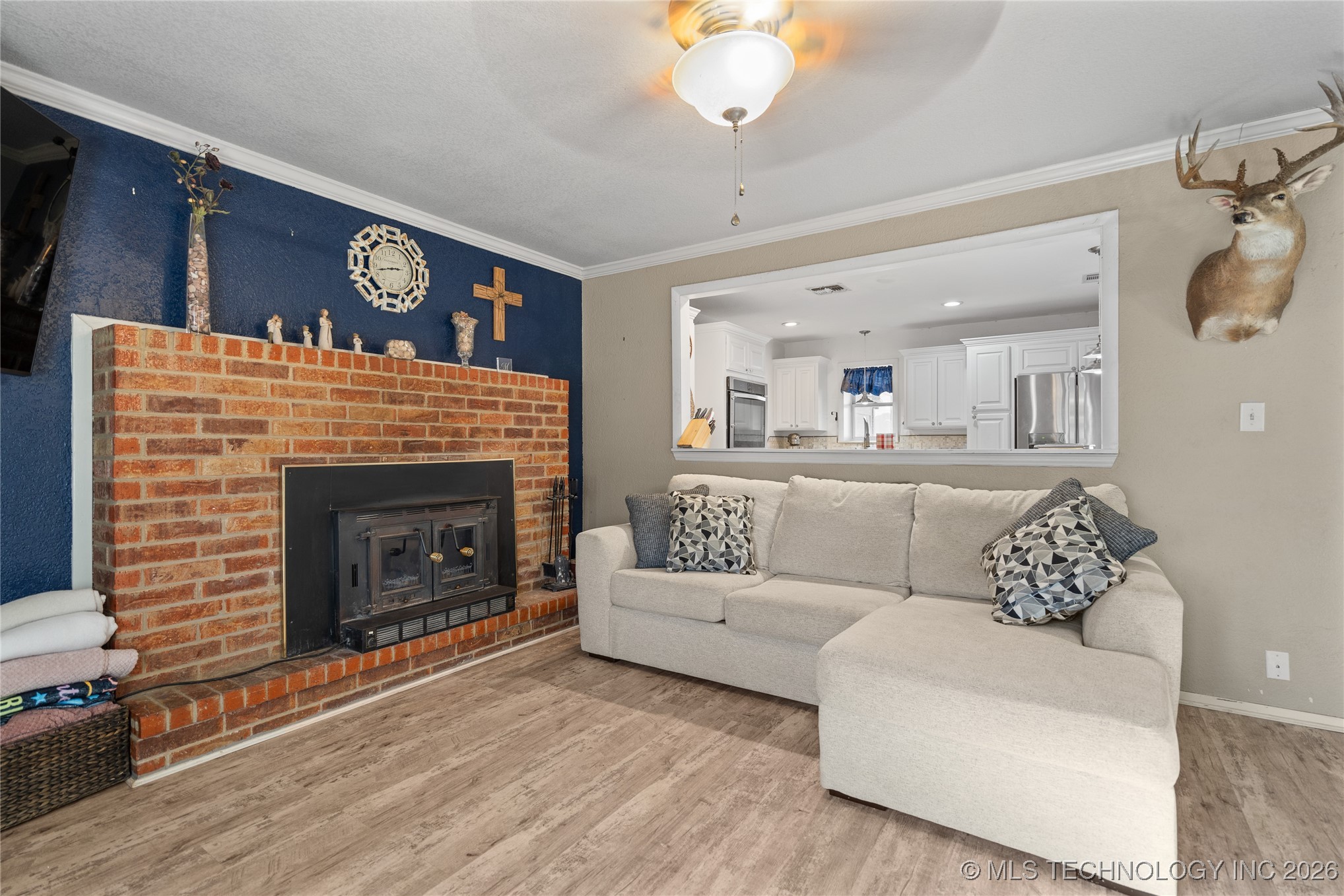 170 Serpentine St Property Photo 4