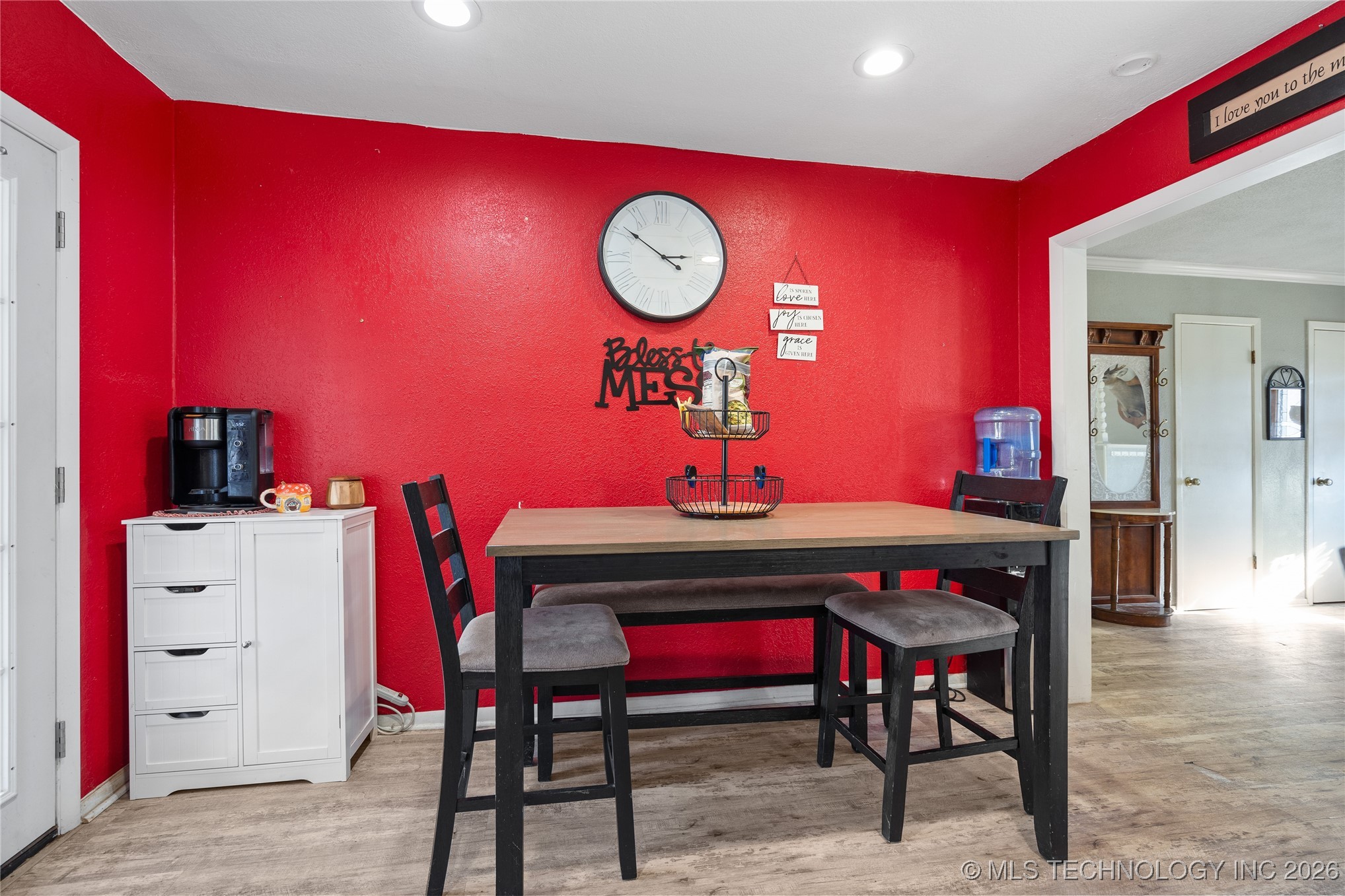 170 Serpentine St Property Photo 12