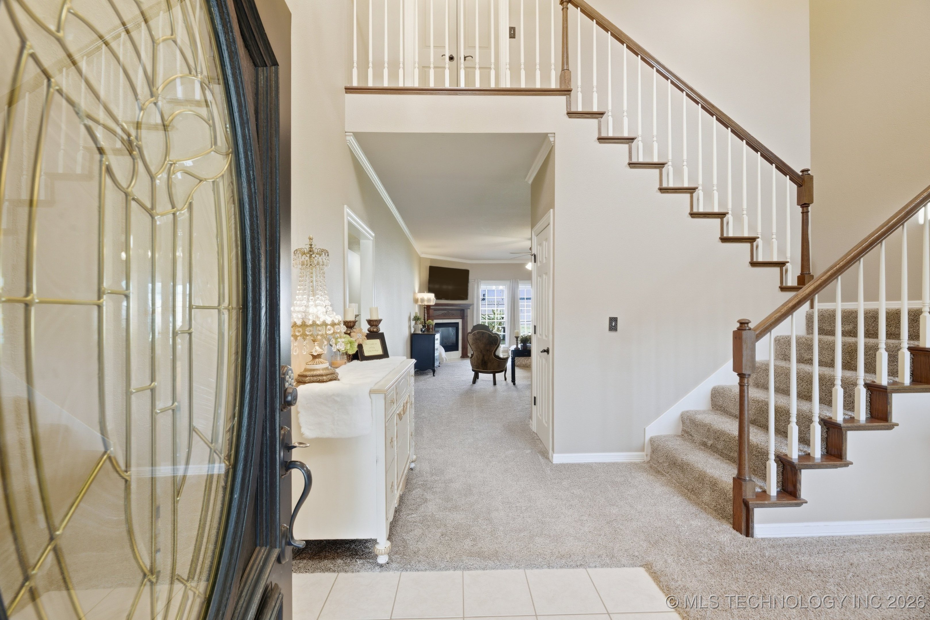 8702 N 140th Terrace Property Photo 3