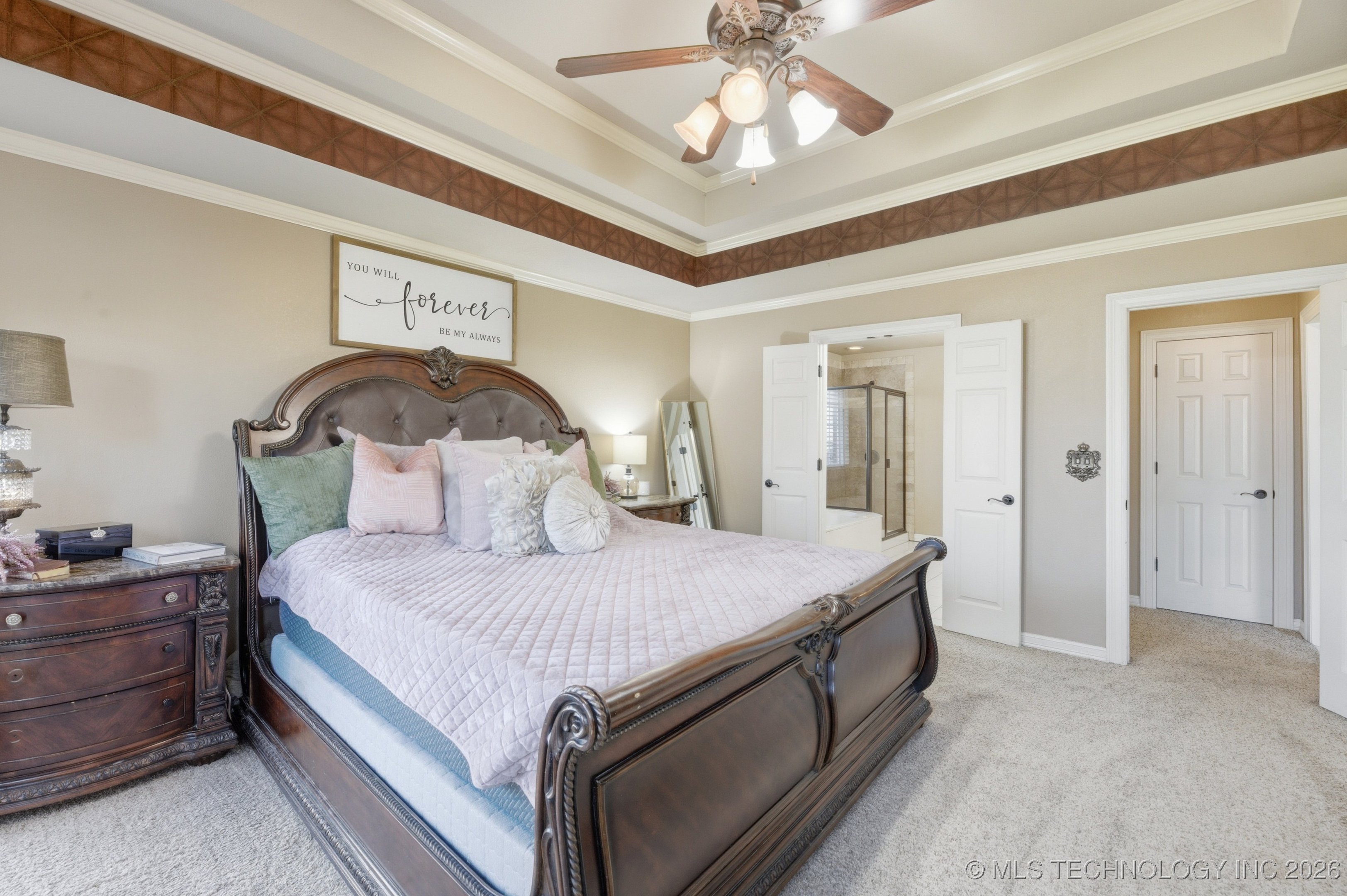 8702 N 140th Terrace Property Photo 15