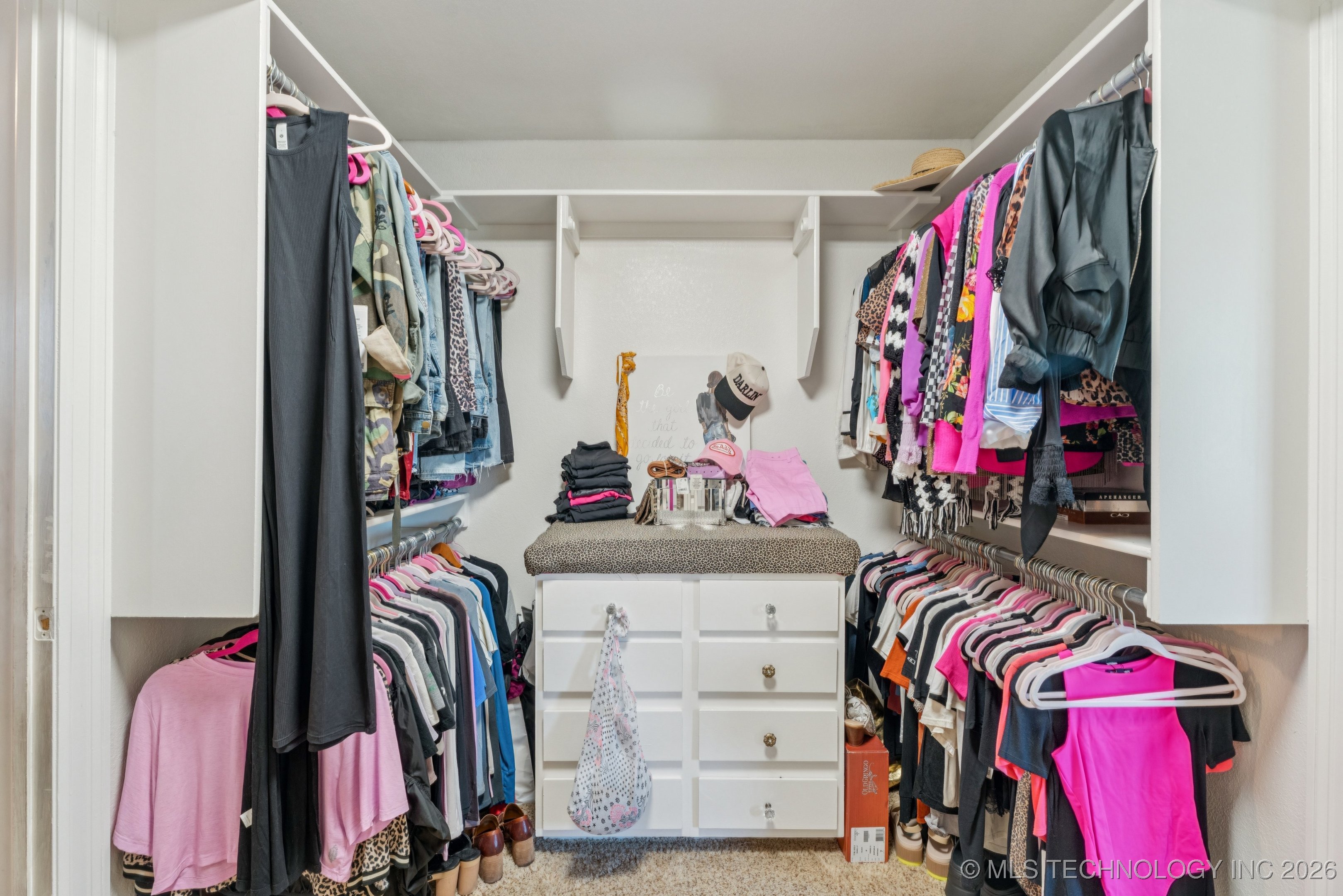 8702 N 140th Terrace Property Photo 19