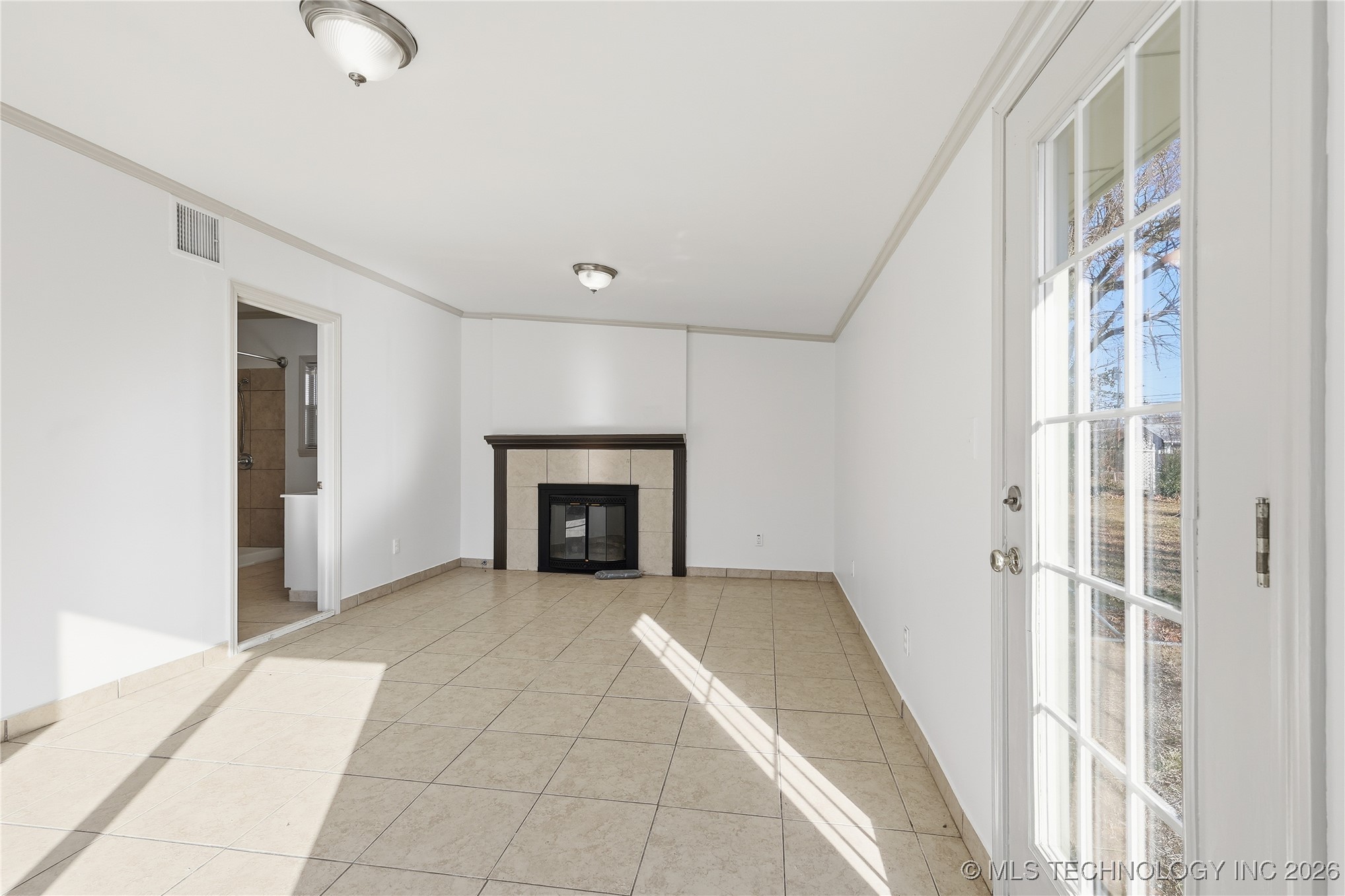 3527 S Jamestown Avenue Property Photo 9