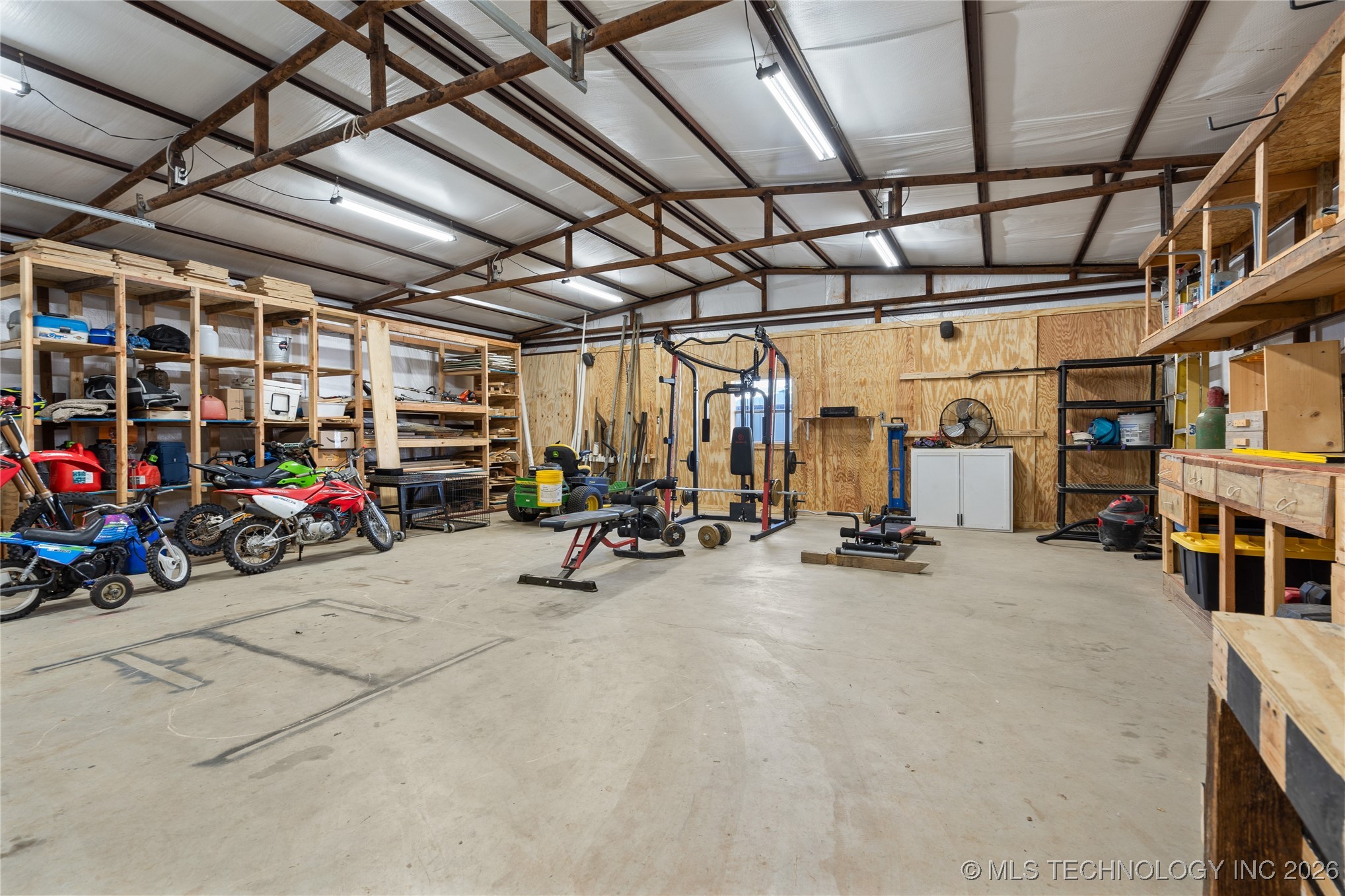 260 Stanolind Property Photo 27