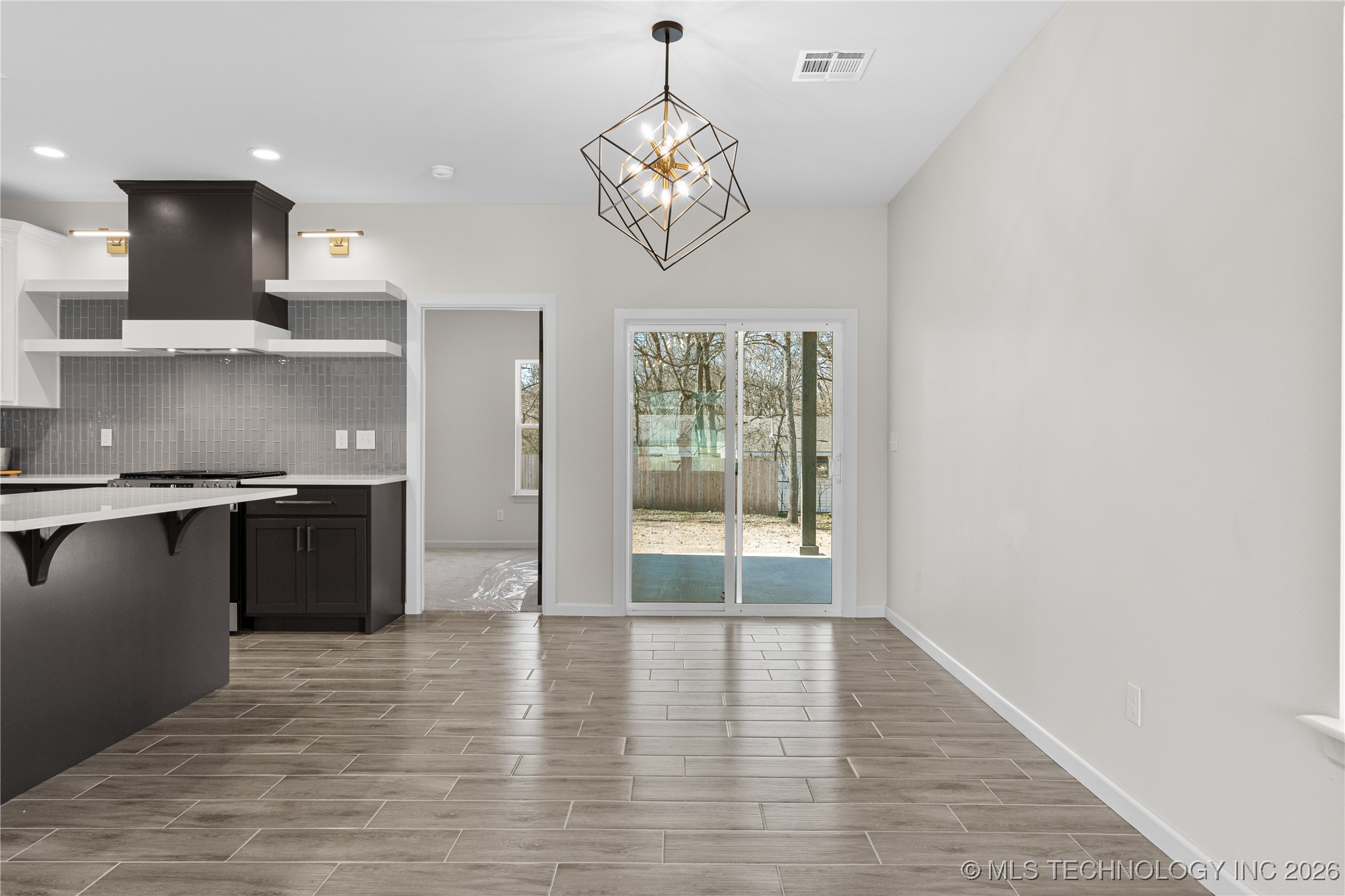 524 S Division Street Property Photo 19