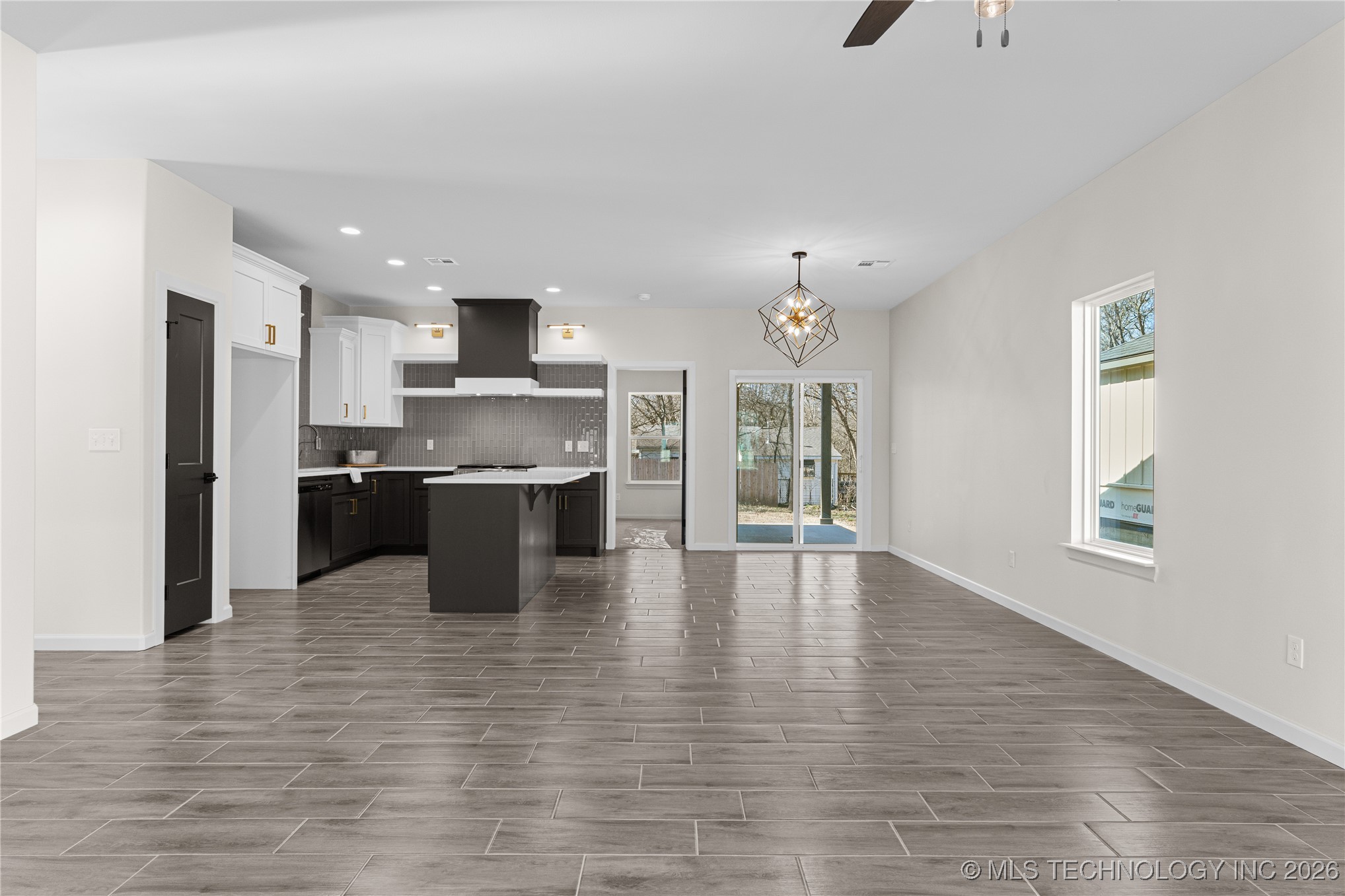 524 S Division Street Property Photo 21