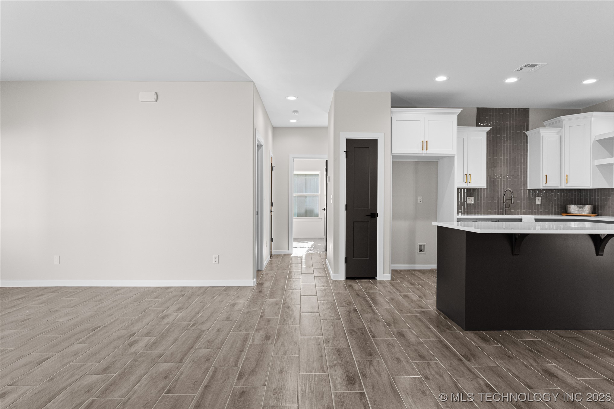 524 S Division Street Property Photo 23