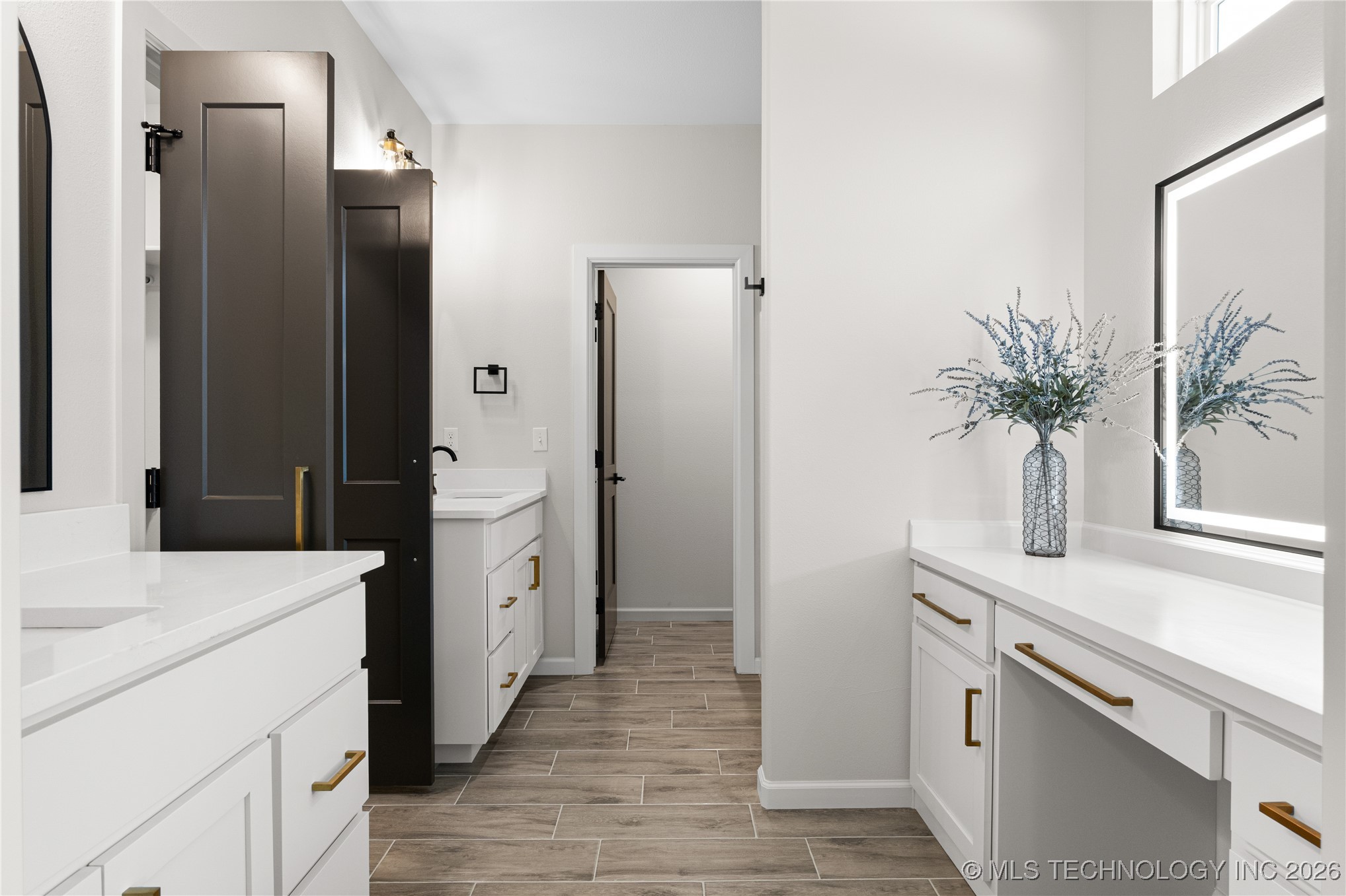 524 S Division Street Property Photo 26